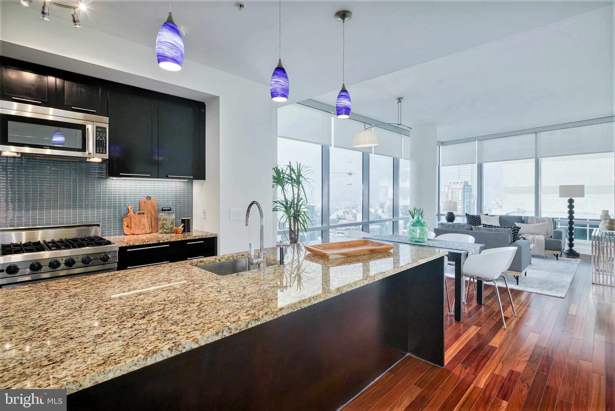 AVENUE OF THE ARTS - Residential