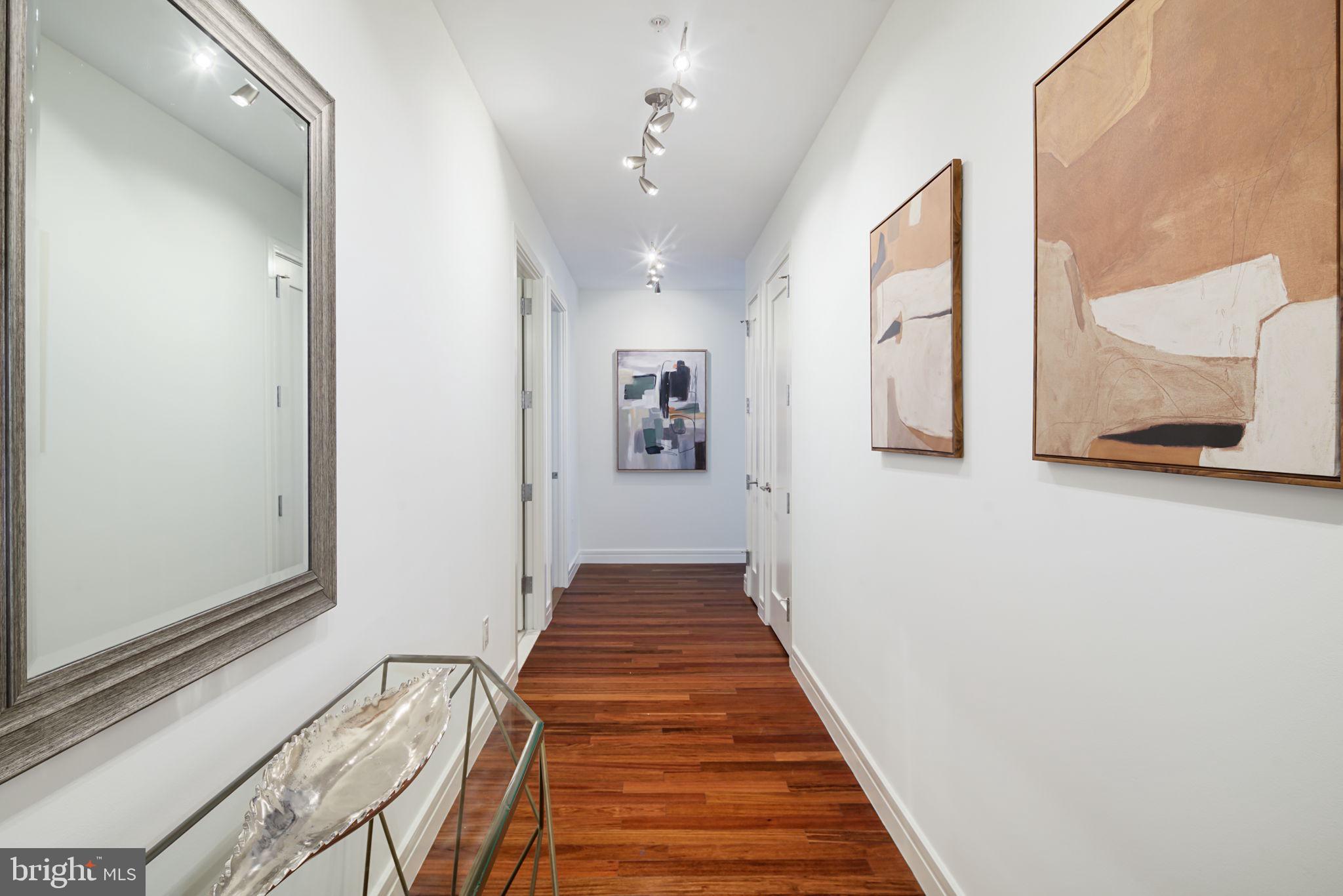 AVENUE OF THE ARTS - Residential