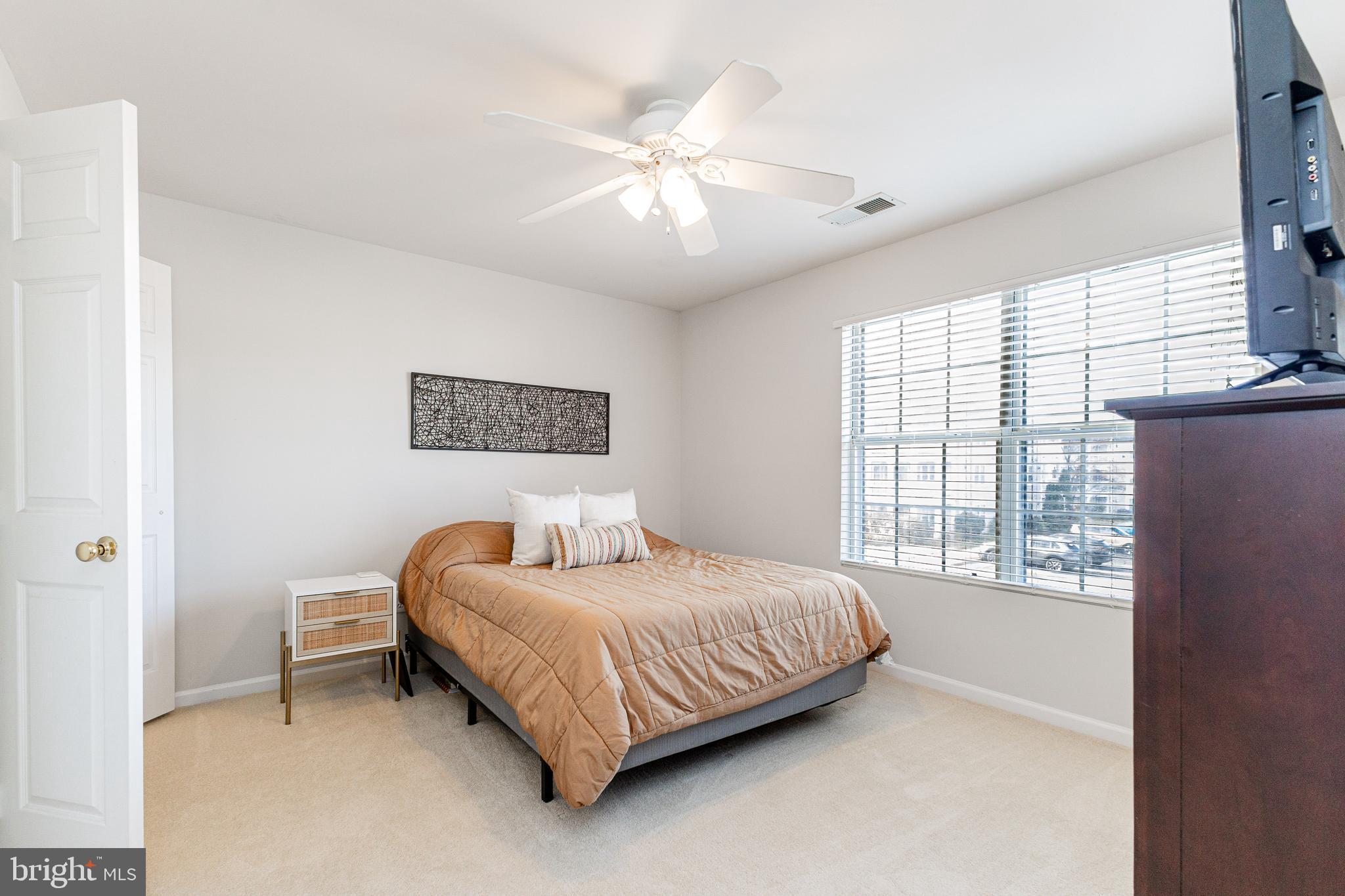 STRATFORD CONDOS - Residential Lease