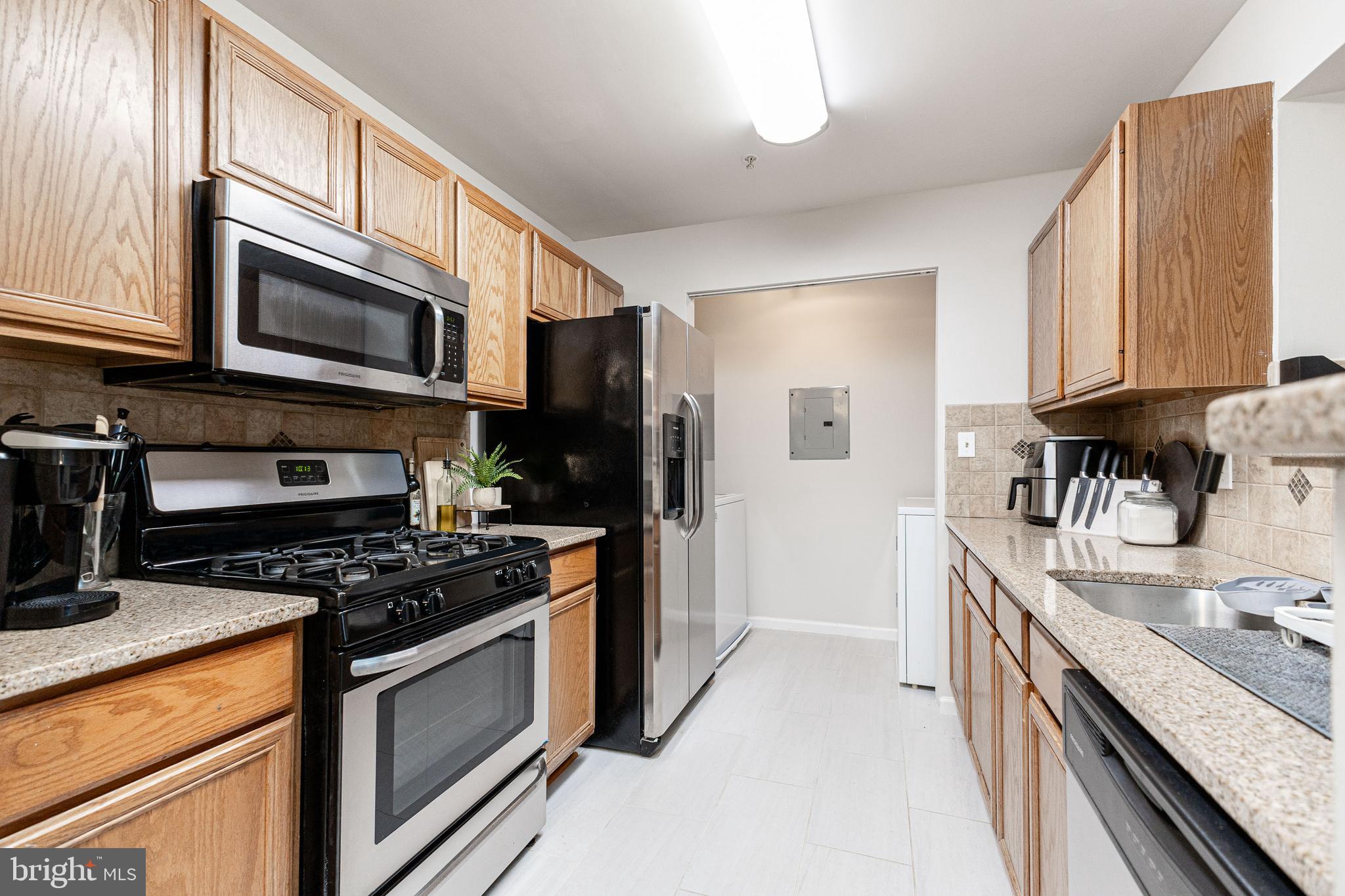 STRATFORD CONDOS - Residential Lease