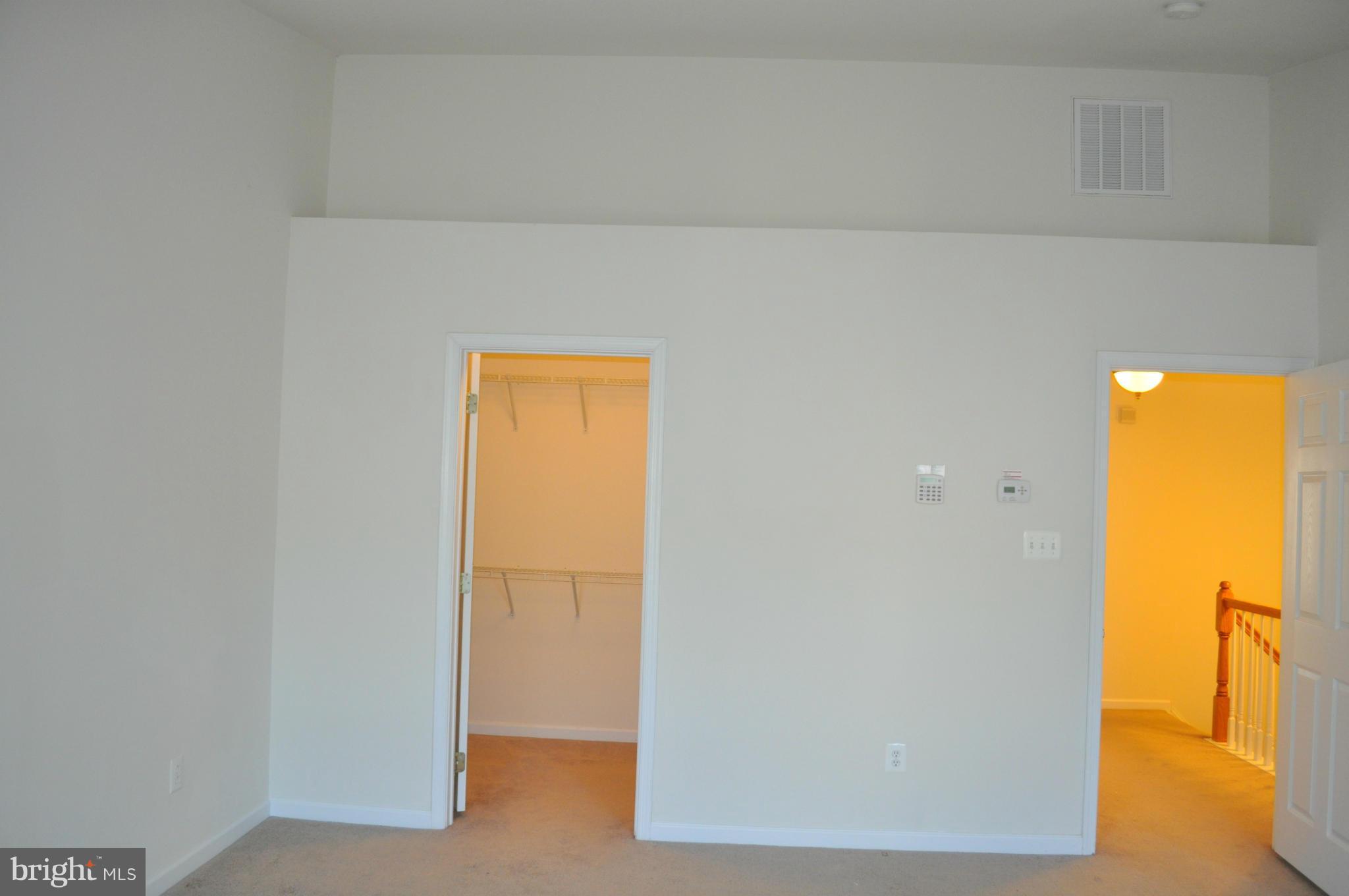 SOUTH RIDING - Residential Lease