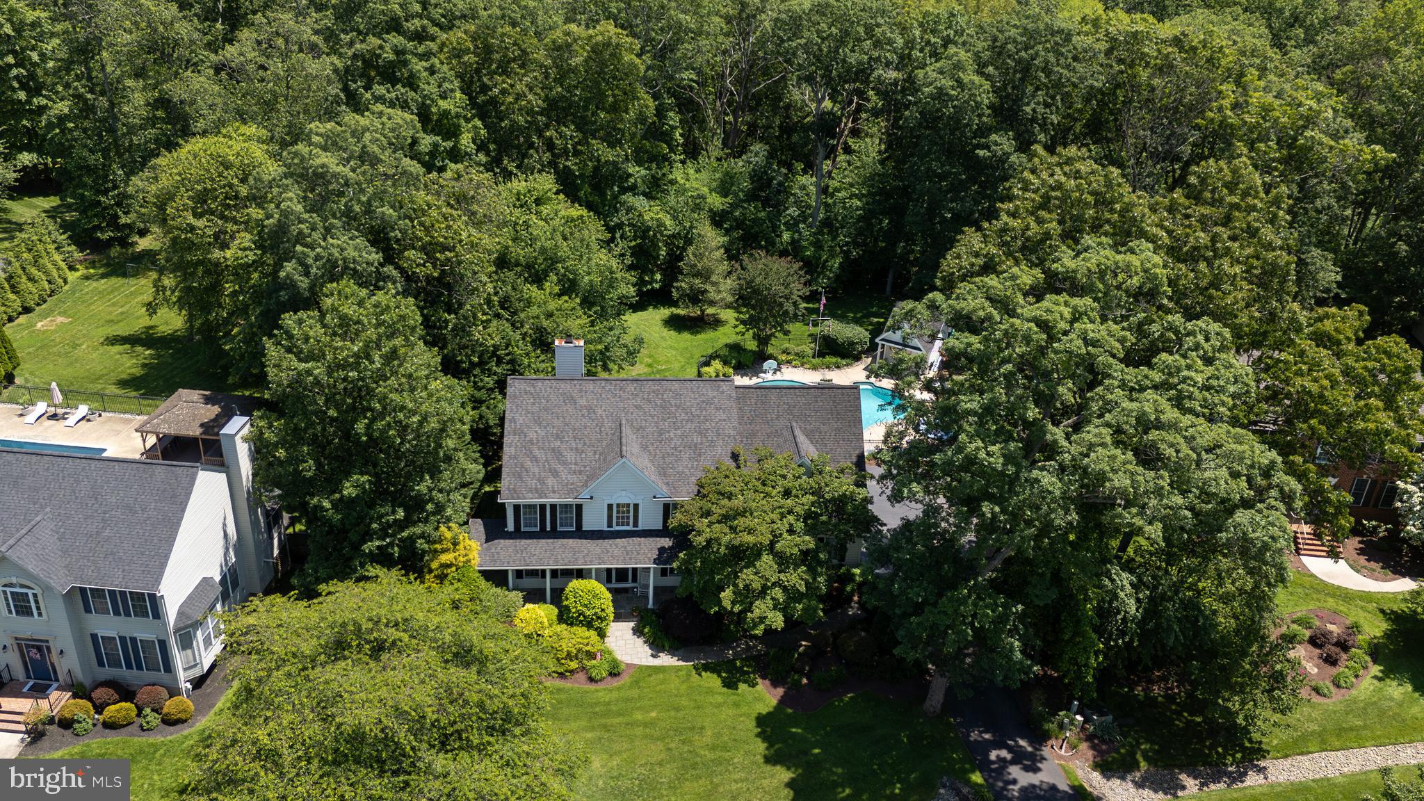 RIDING WOODS - Residential