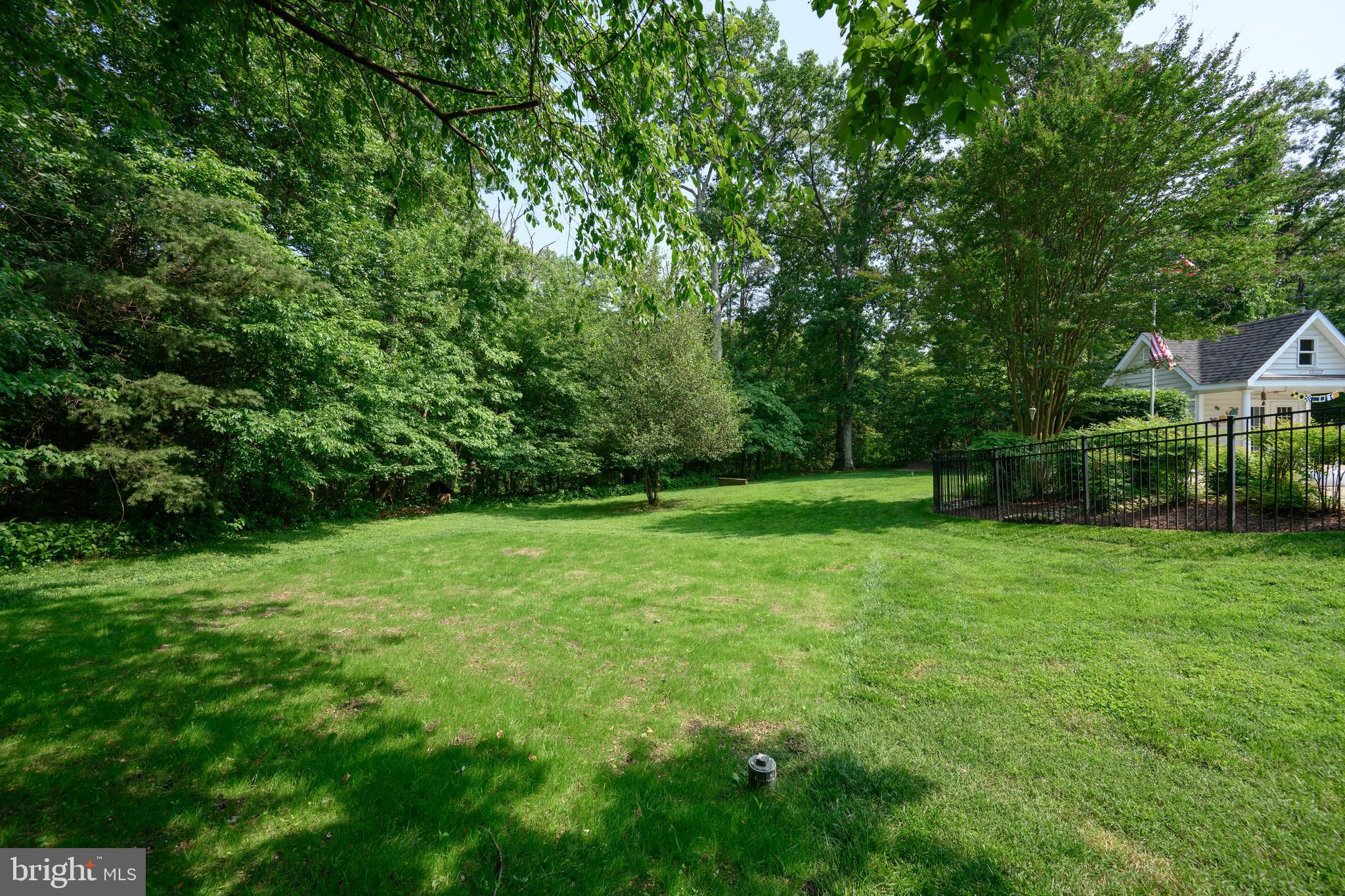 RIDING WOODS - Residential