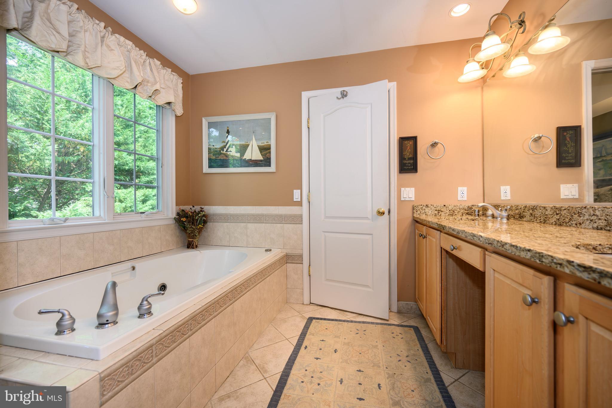 RIDING WOODS - Residential