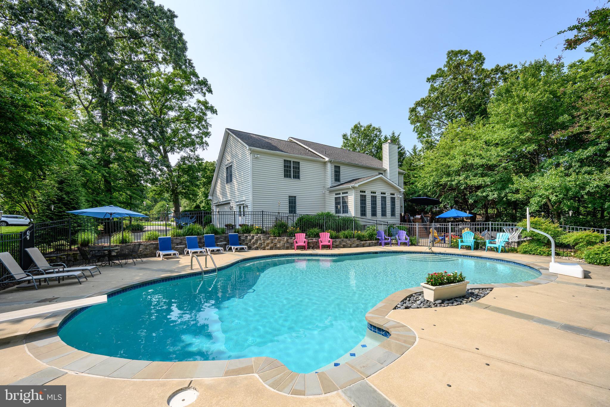 RIDING WOODS - Residential