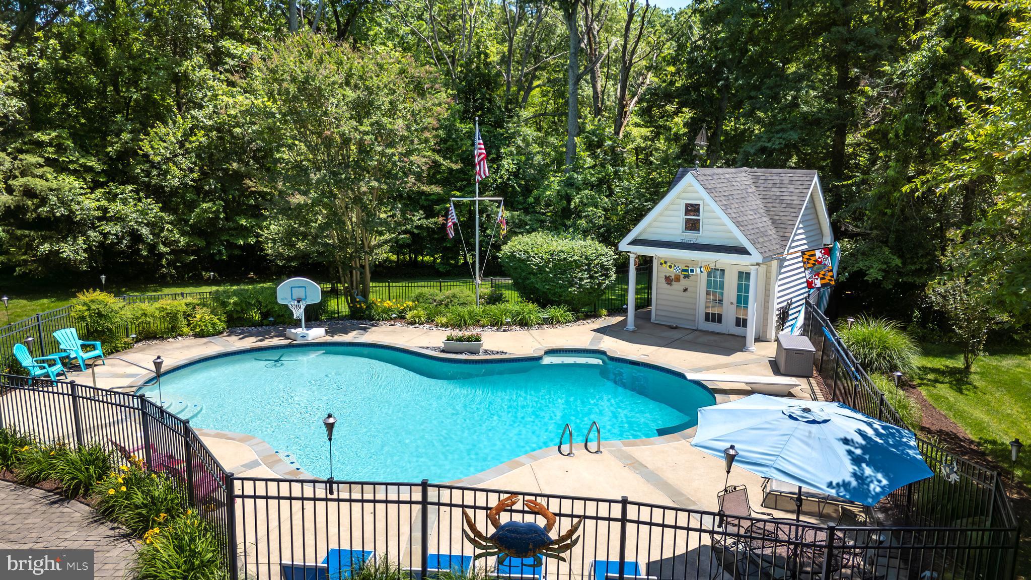 RIDING WOODS - Residential