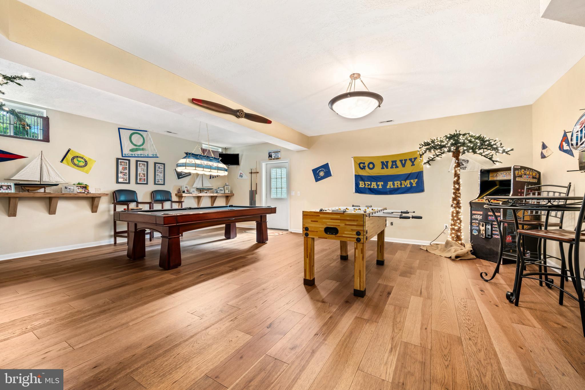 RIDING WOODS - Residential