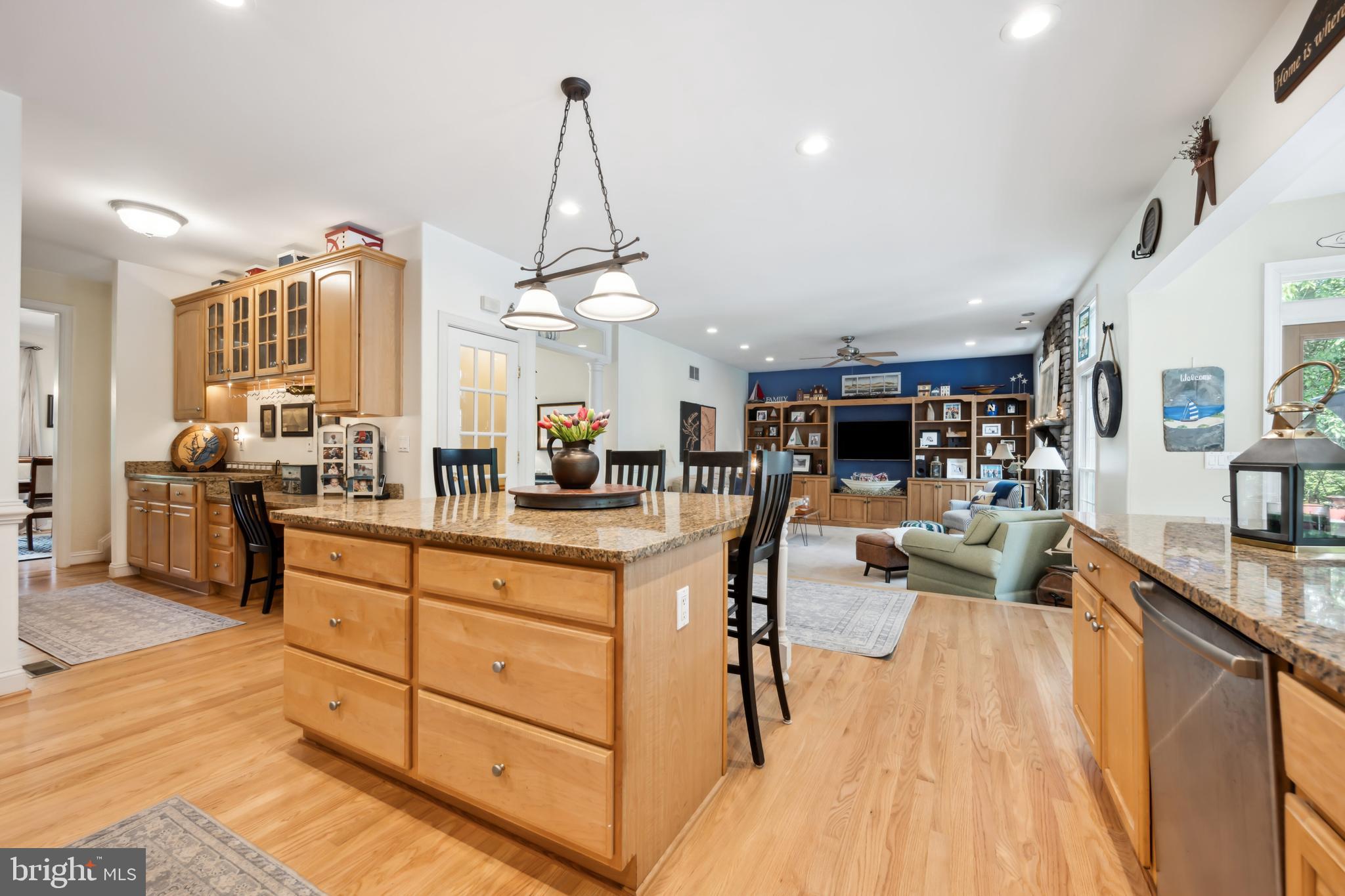 RIDING WOODS - Residential