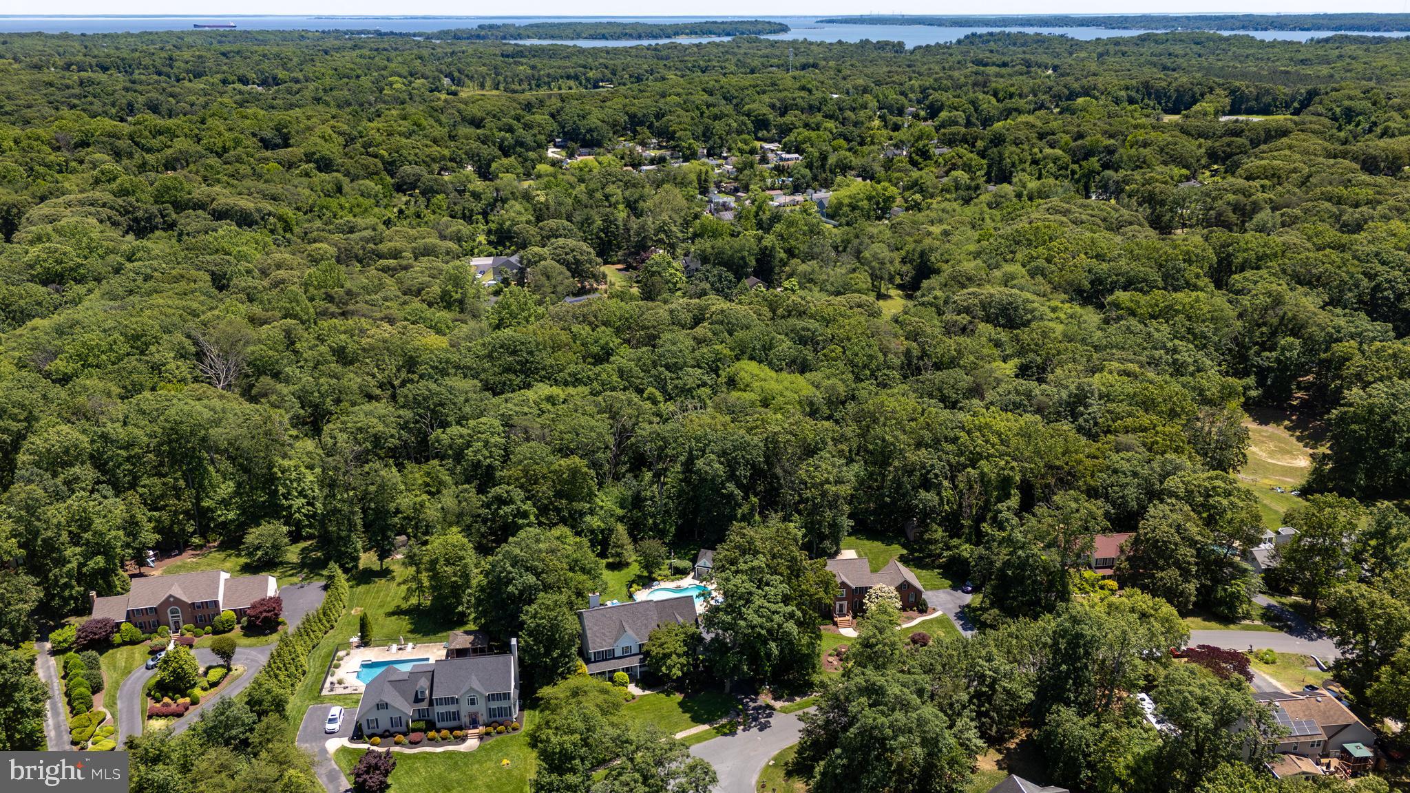 RIDING WOODS - Residential