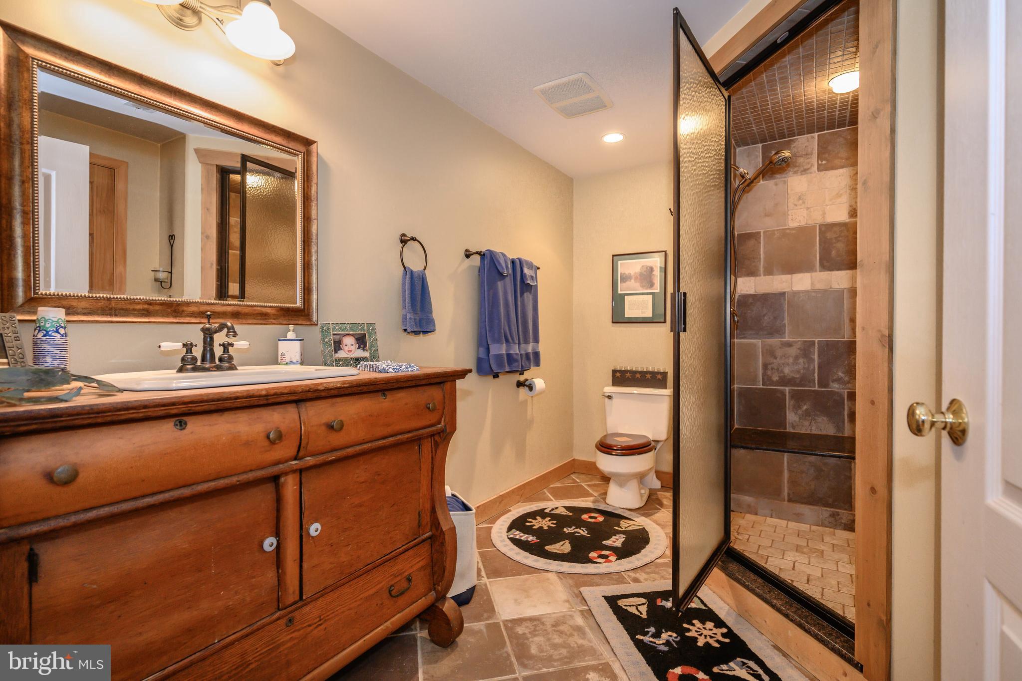 RIDING WOODS - Residential