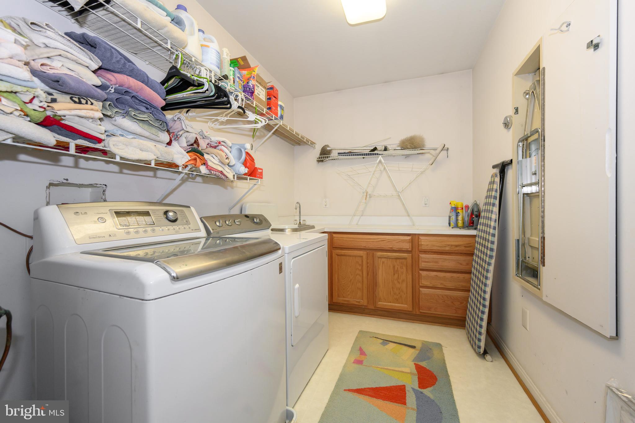 RIDING WOODS - Residential