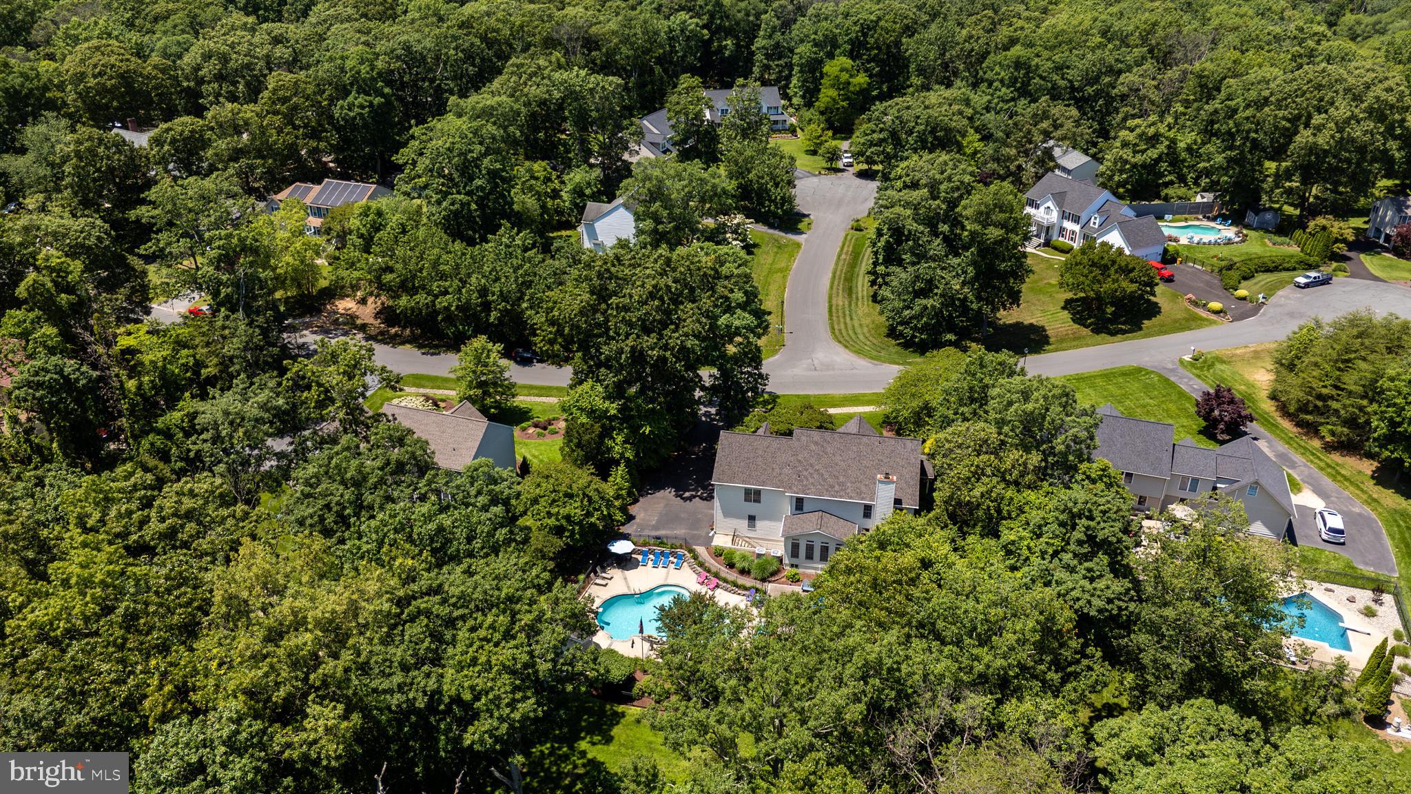 RIDING WOODS - Residential