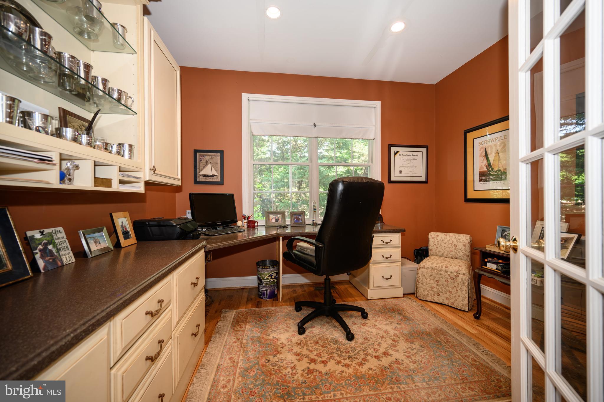 RIDING WOODS - Residential