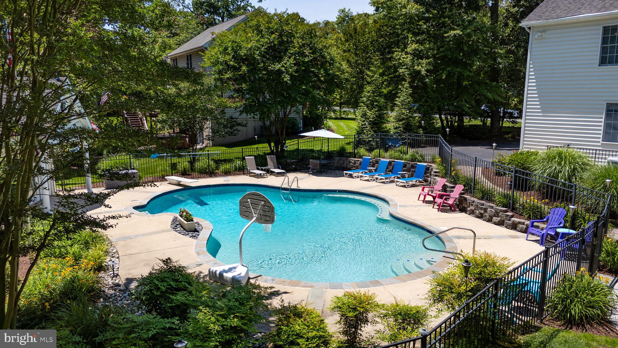 RIDING WOODS - Residential