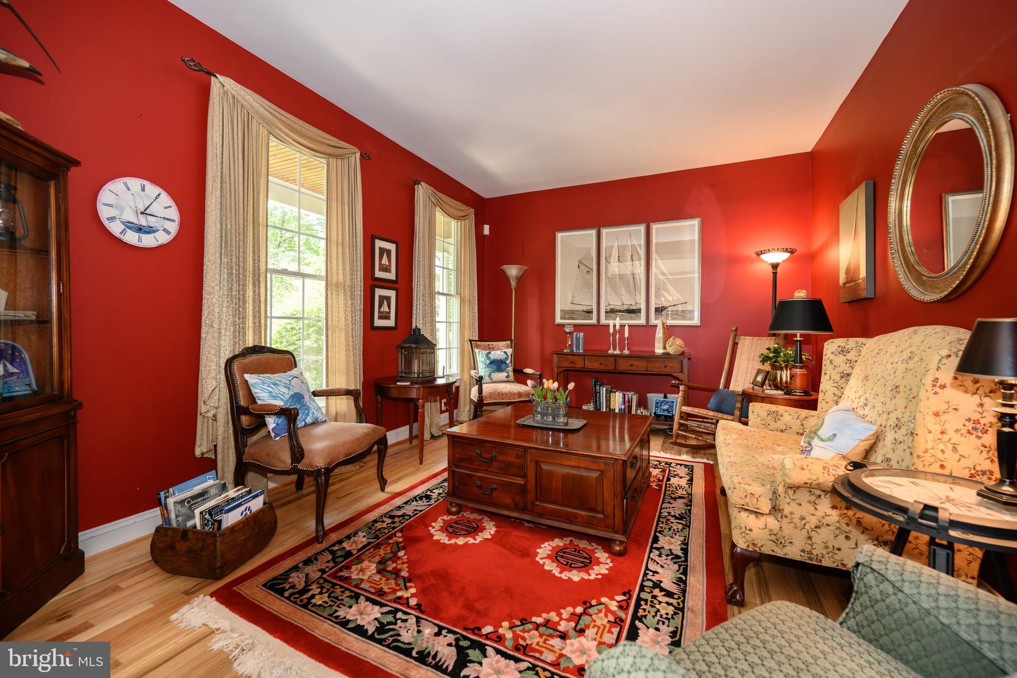 RIDING WOODS - Residential