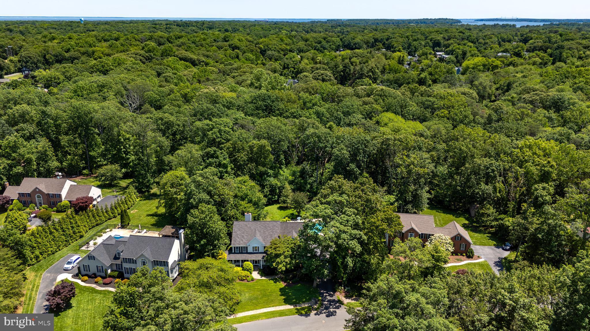 RIDING WOODS - Residential