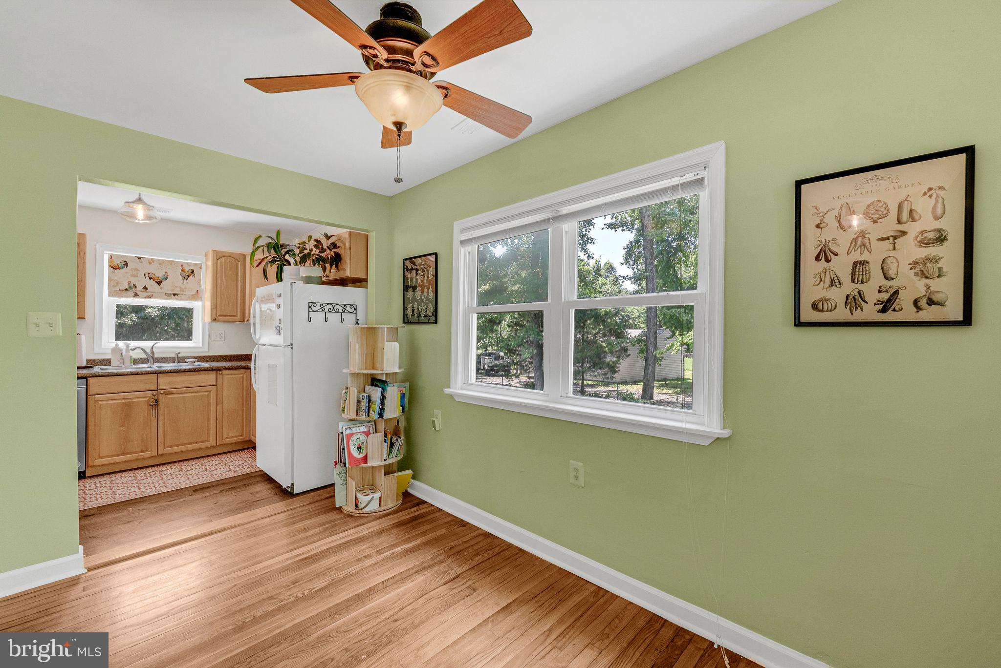 YORKSHIRE VILLAGE - Residential