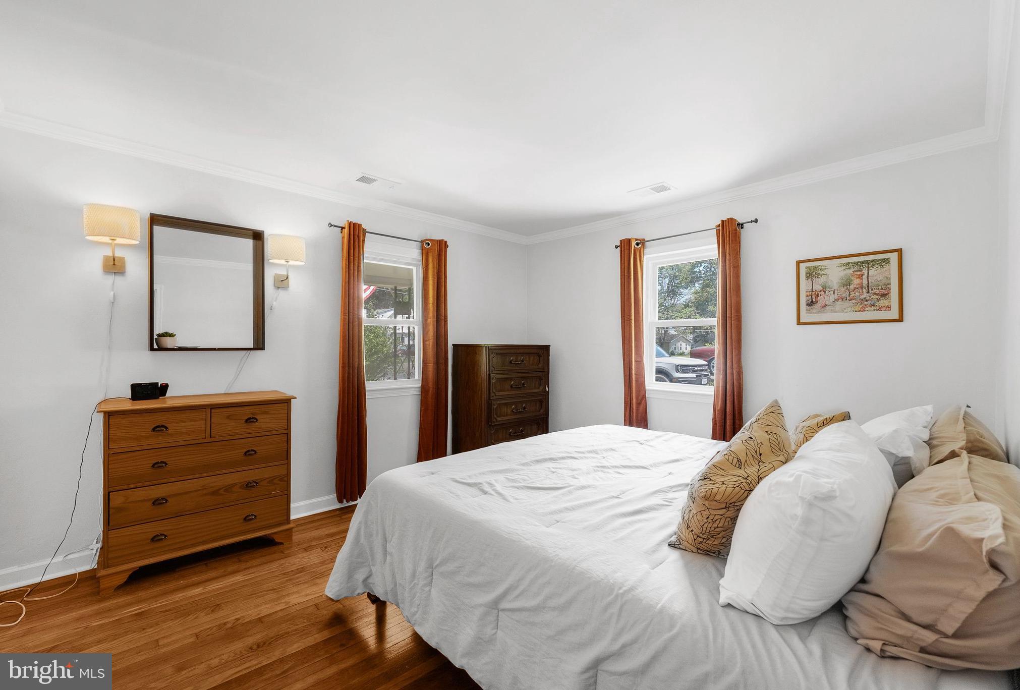 YORKSHIRE VILLAGE - Residential