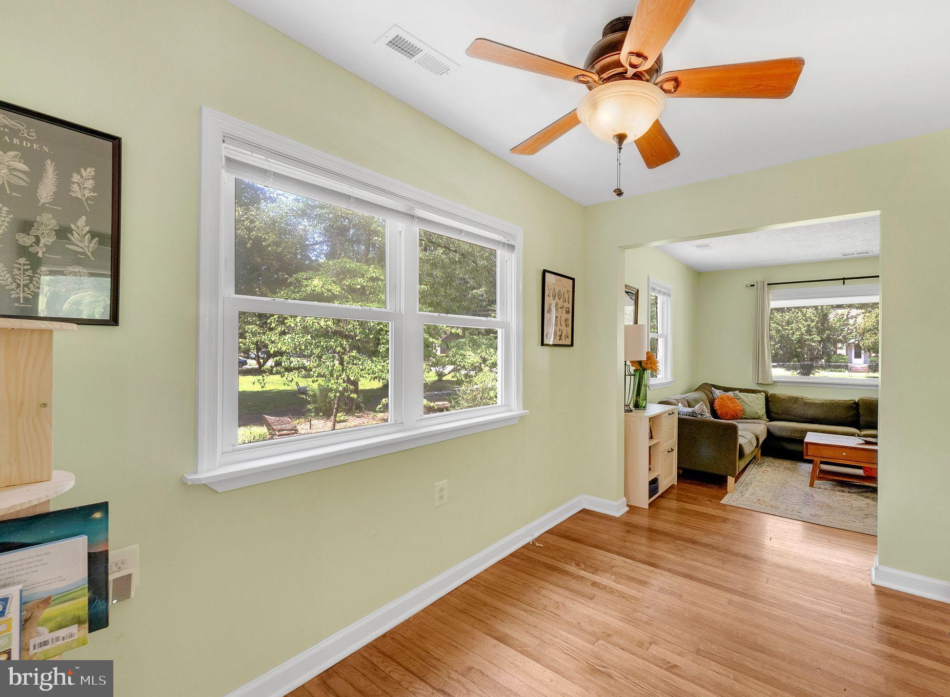 YORKSHIRE VILLAGE - Residential