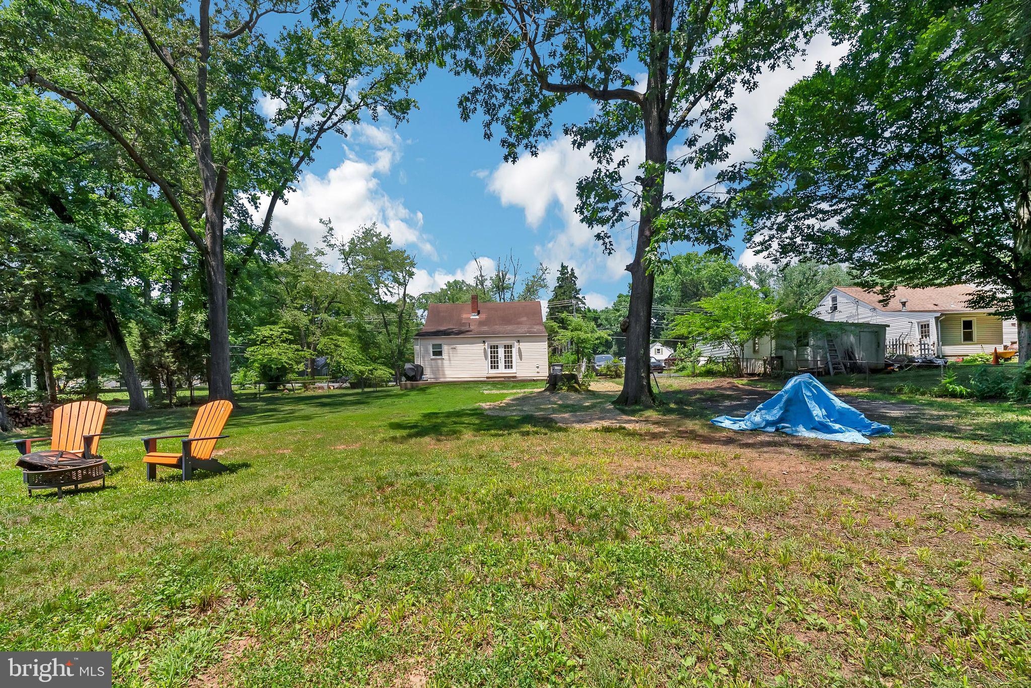 YORKSHIRE VILLAGE - Residential