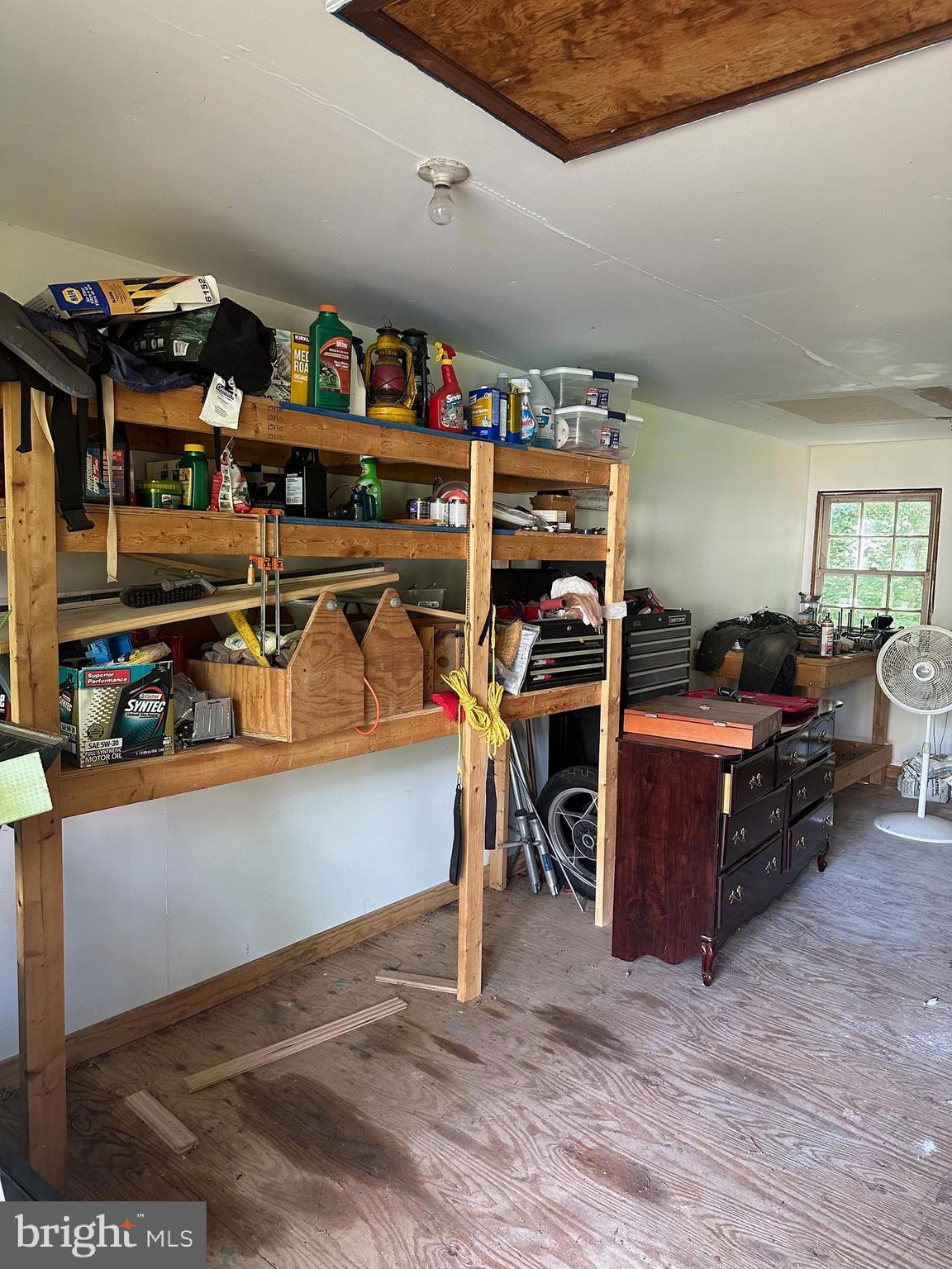 YORKSHIRE VILLAGE - Residential