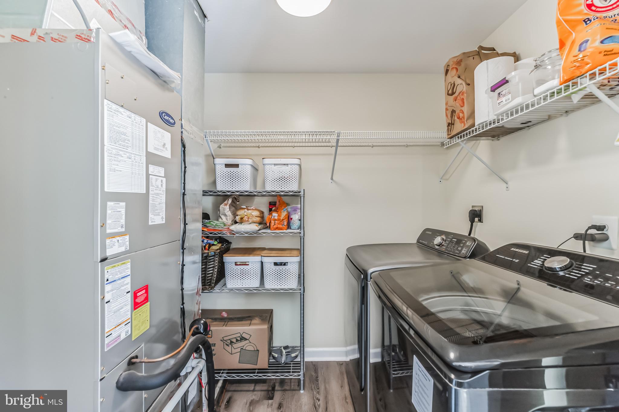 YORKSHIRE VILLAGE - Residential