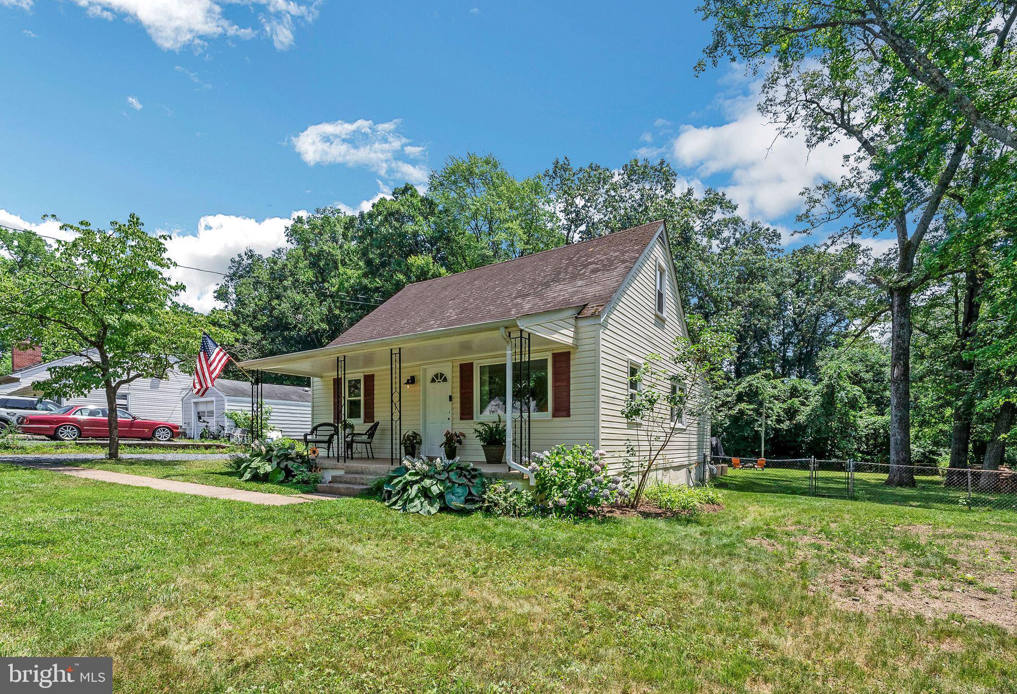 YORKSHIRE VILLAGE - Residential