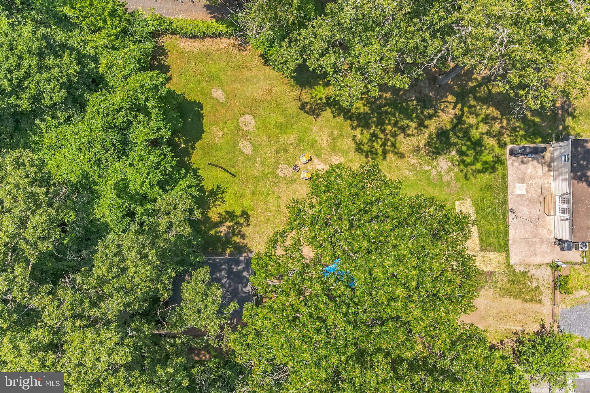 YORKSHIRE VILLAGE - Residential