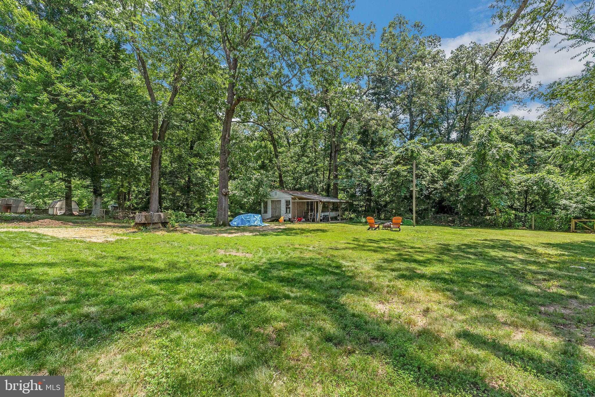 YORKSHIRE VILLAGE - Residential