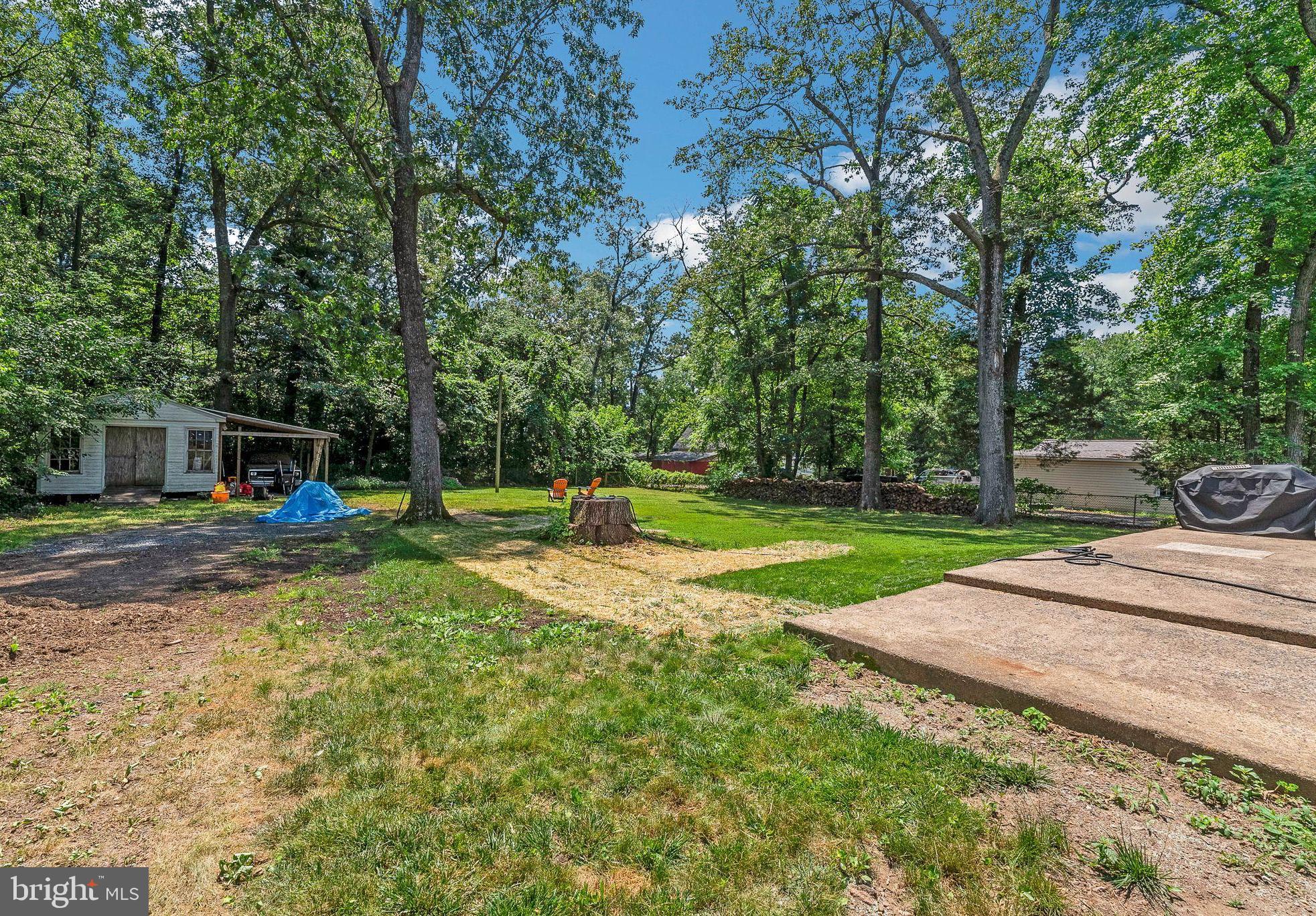 YORKSHIRE VILLAGE - Residential
