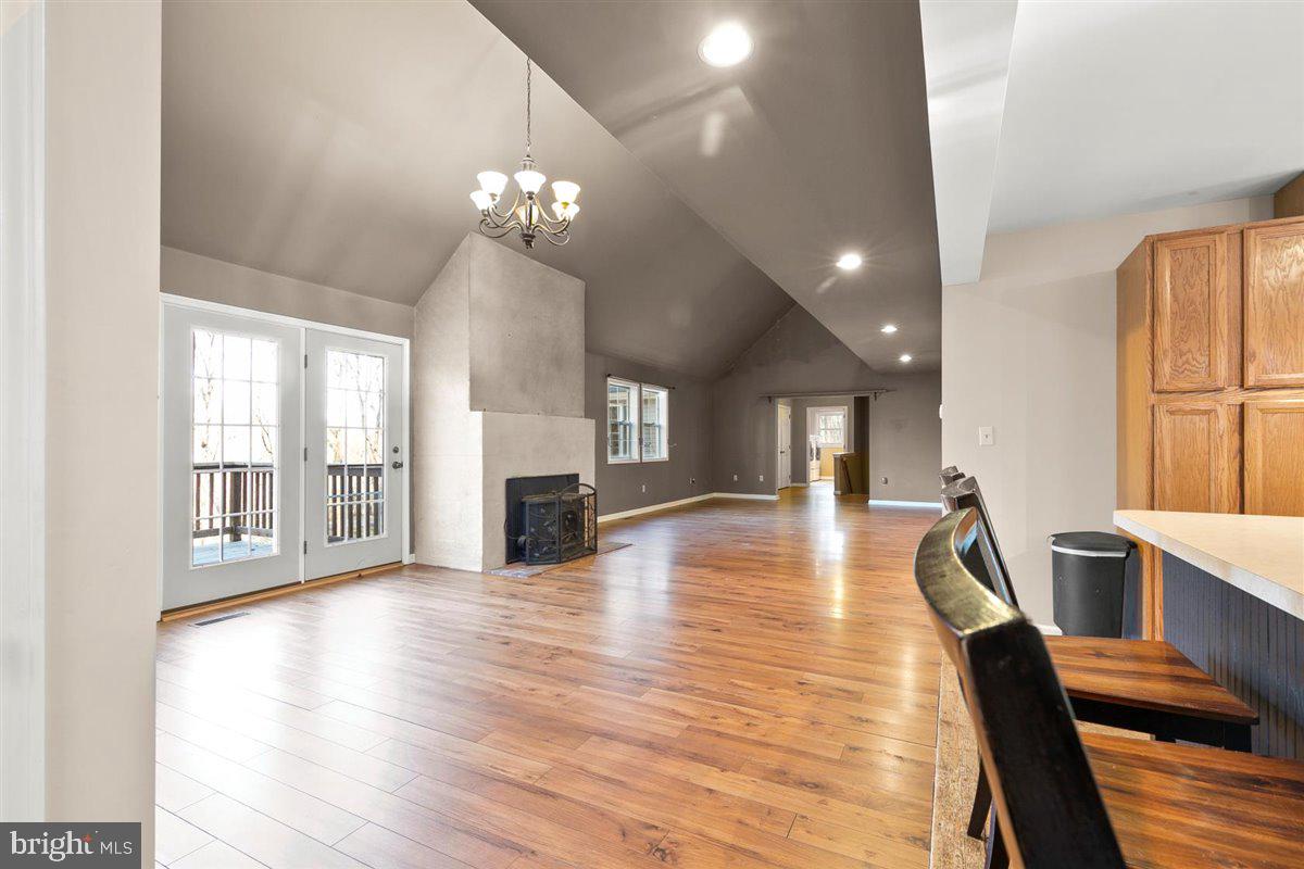 LAKEWOOD ESTATES - Residential