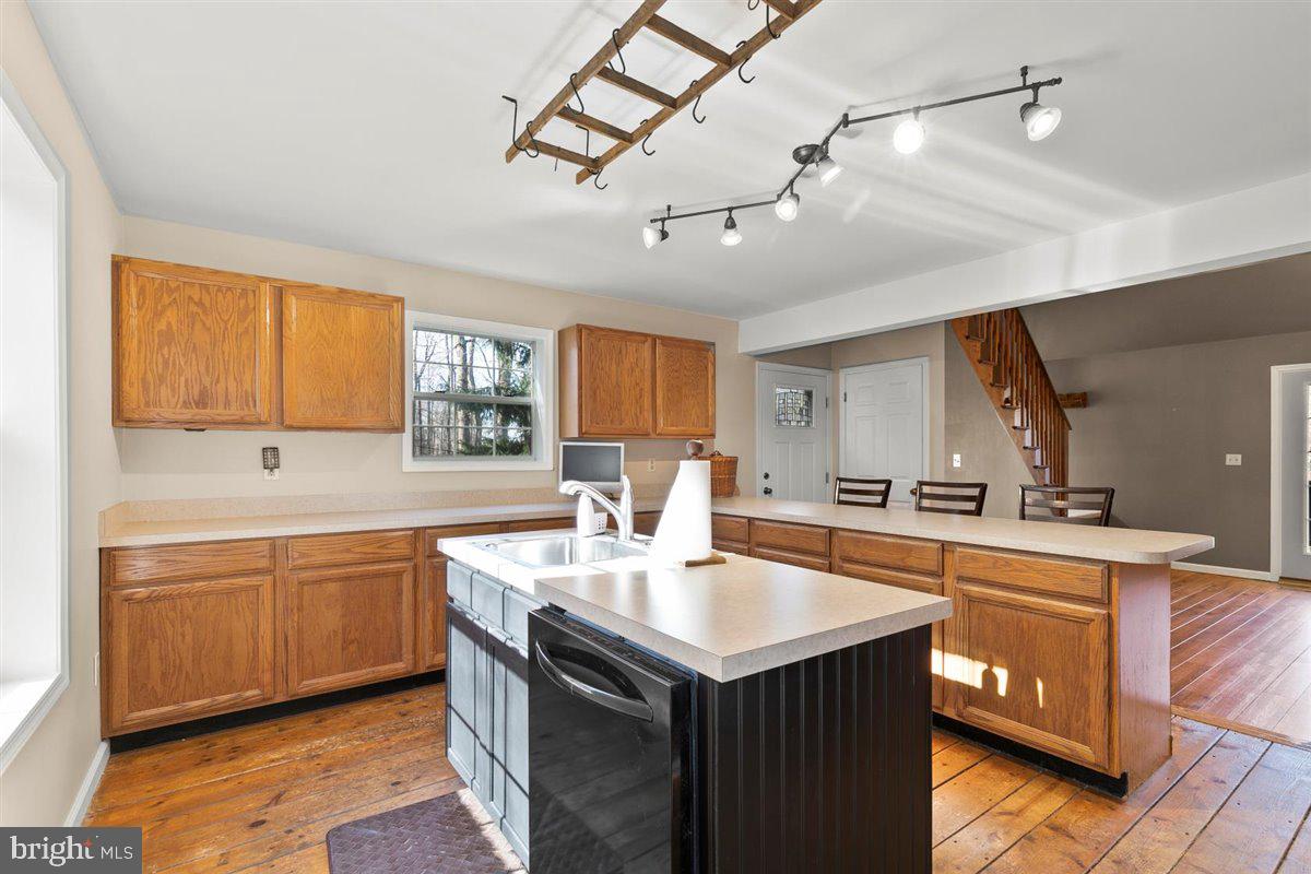 LAKEWOOD ESTATES - Residential
