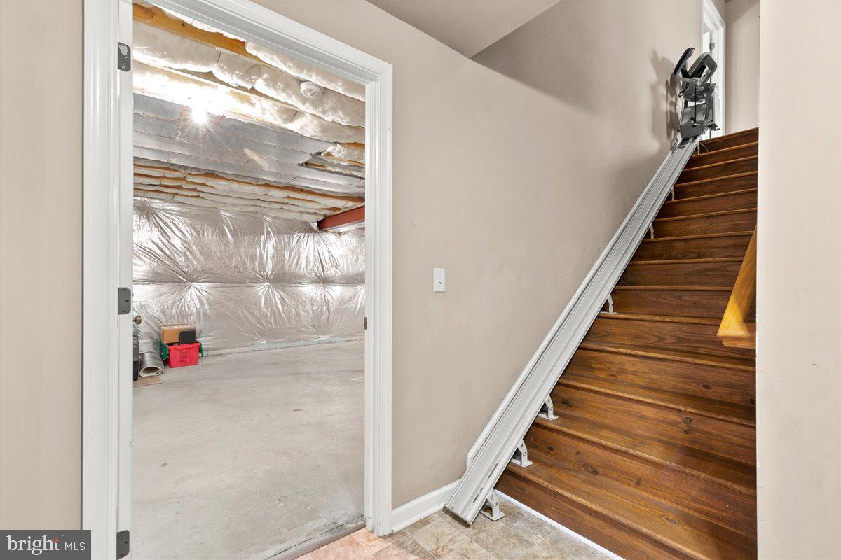 LAKEWOOD ESTATES - Residential