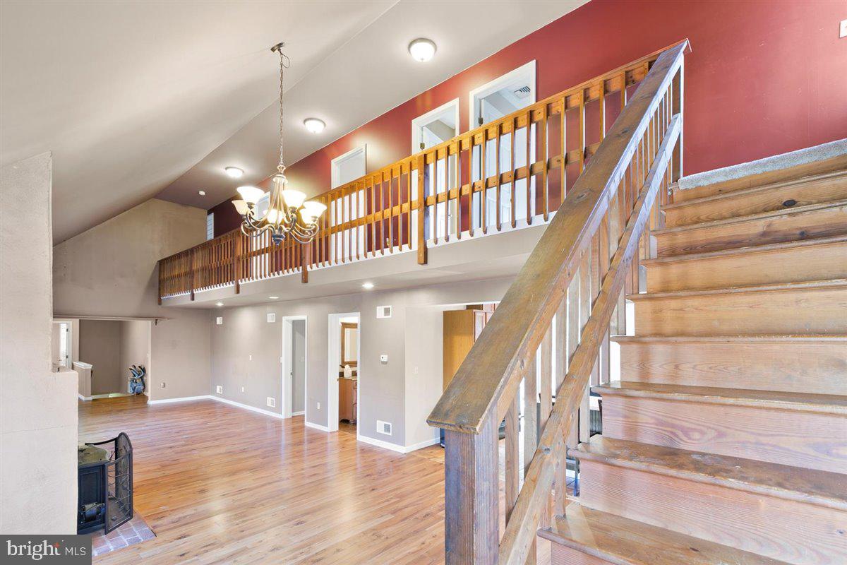LAKEWOOD ESTATES - Residential
