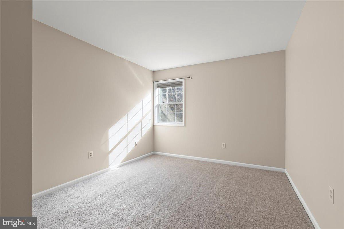 LAKEWOOD ESTATES - Residential