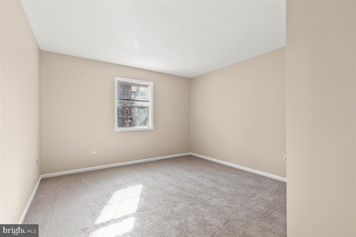 LAKEWOOD ESTATES - Residential