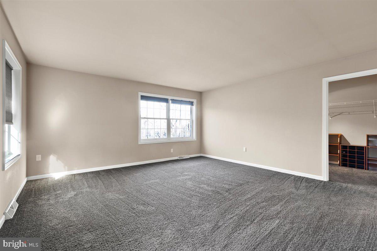 LAKEWOOD ESTATES - Residential