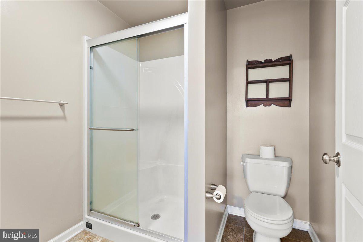 LAKEWOOD ESTATES - Residential