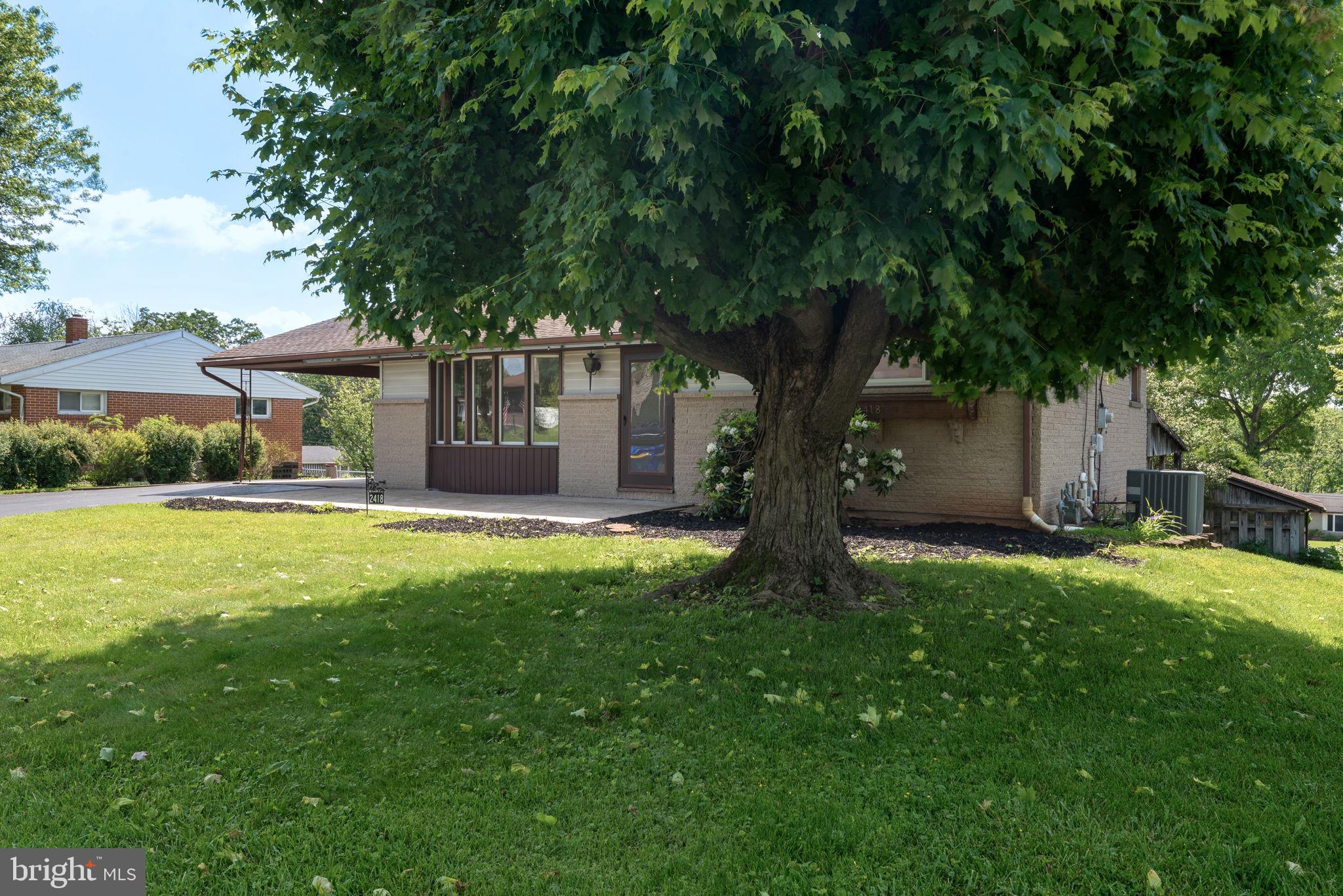 2418 BERKSHIRE LANE