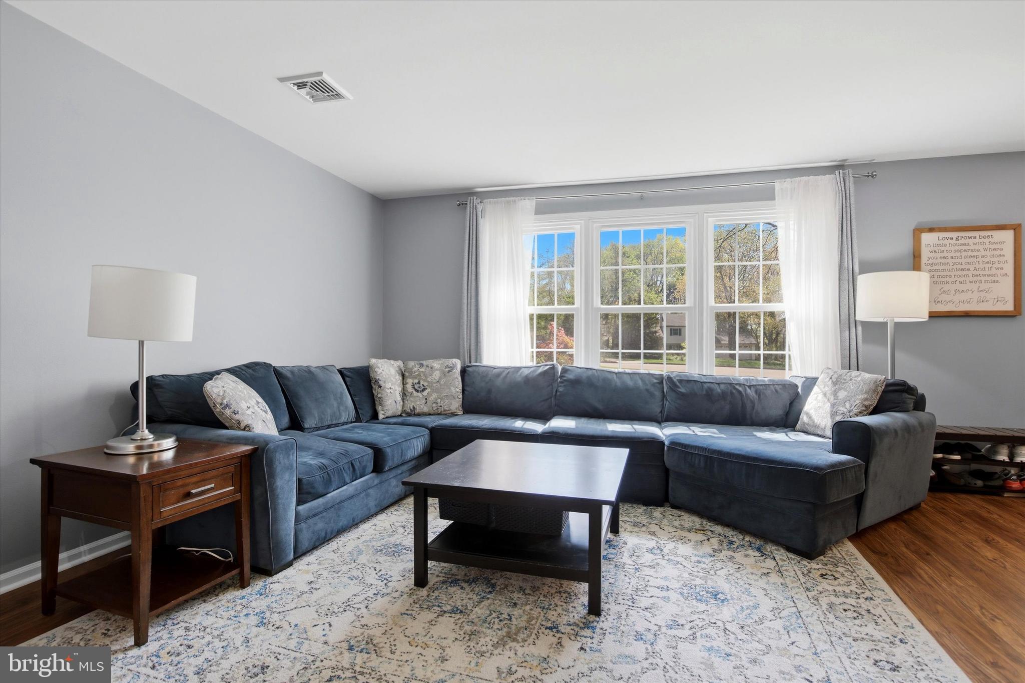 TOWER HILL - Residential