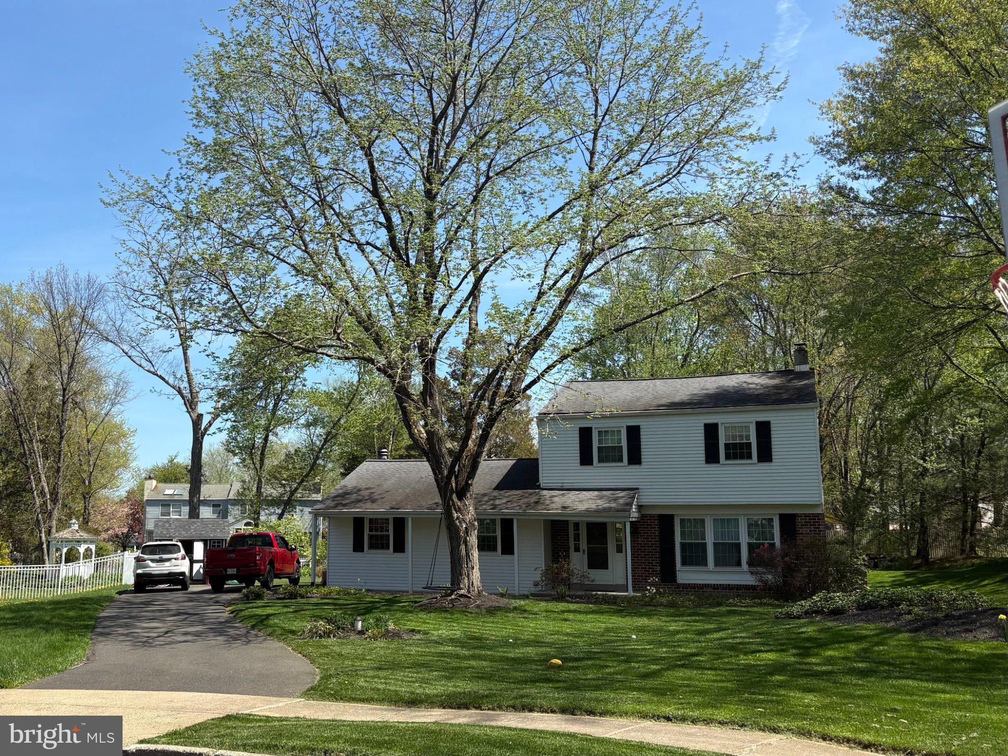 TOWER HILL - Residential