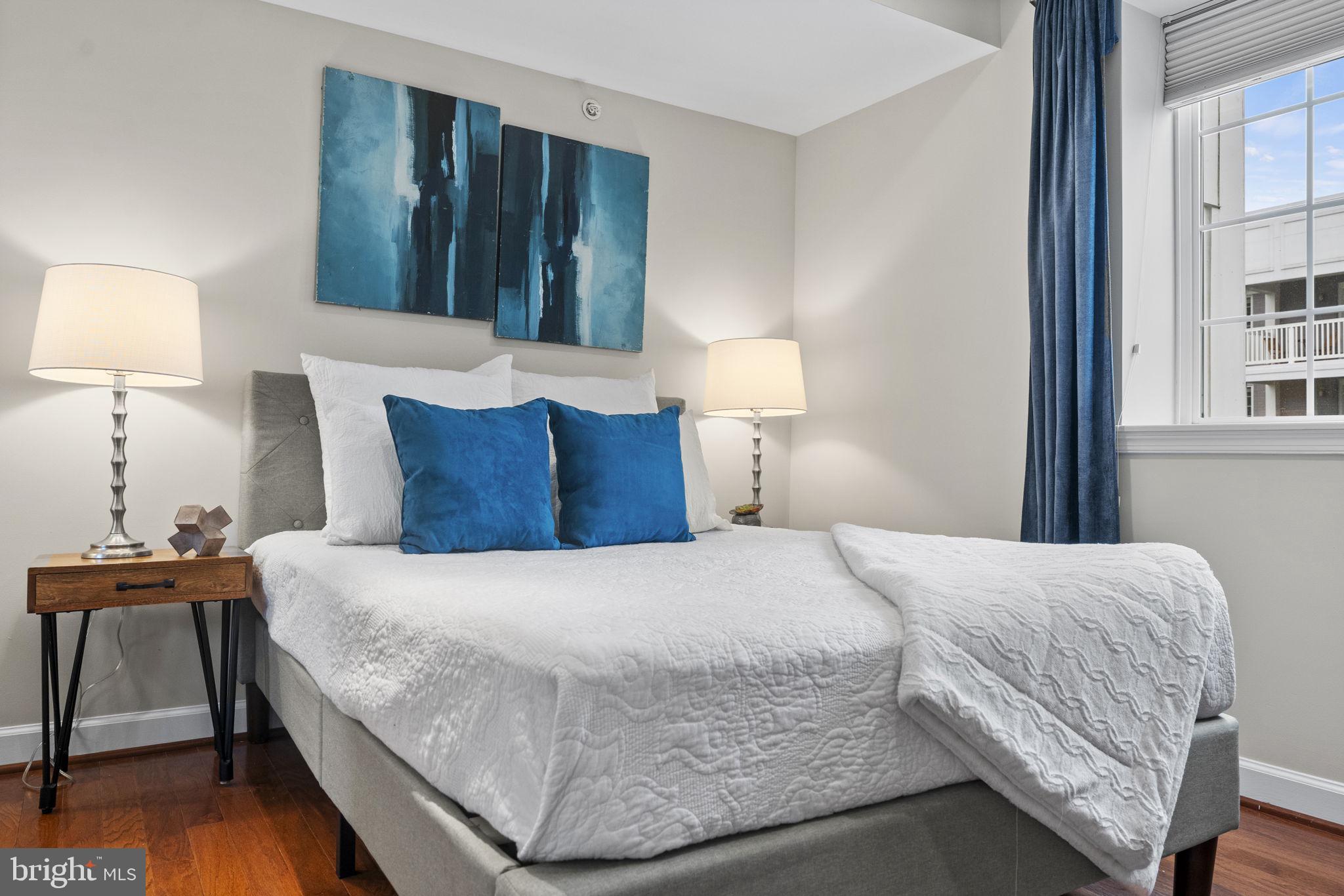 WEST VILLAGE OF SHIRLINGTON - Residential