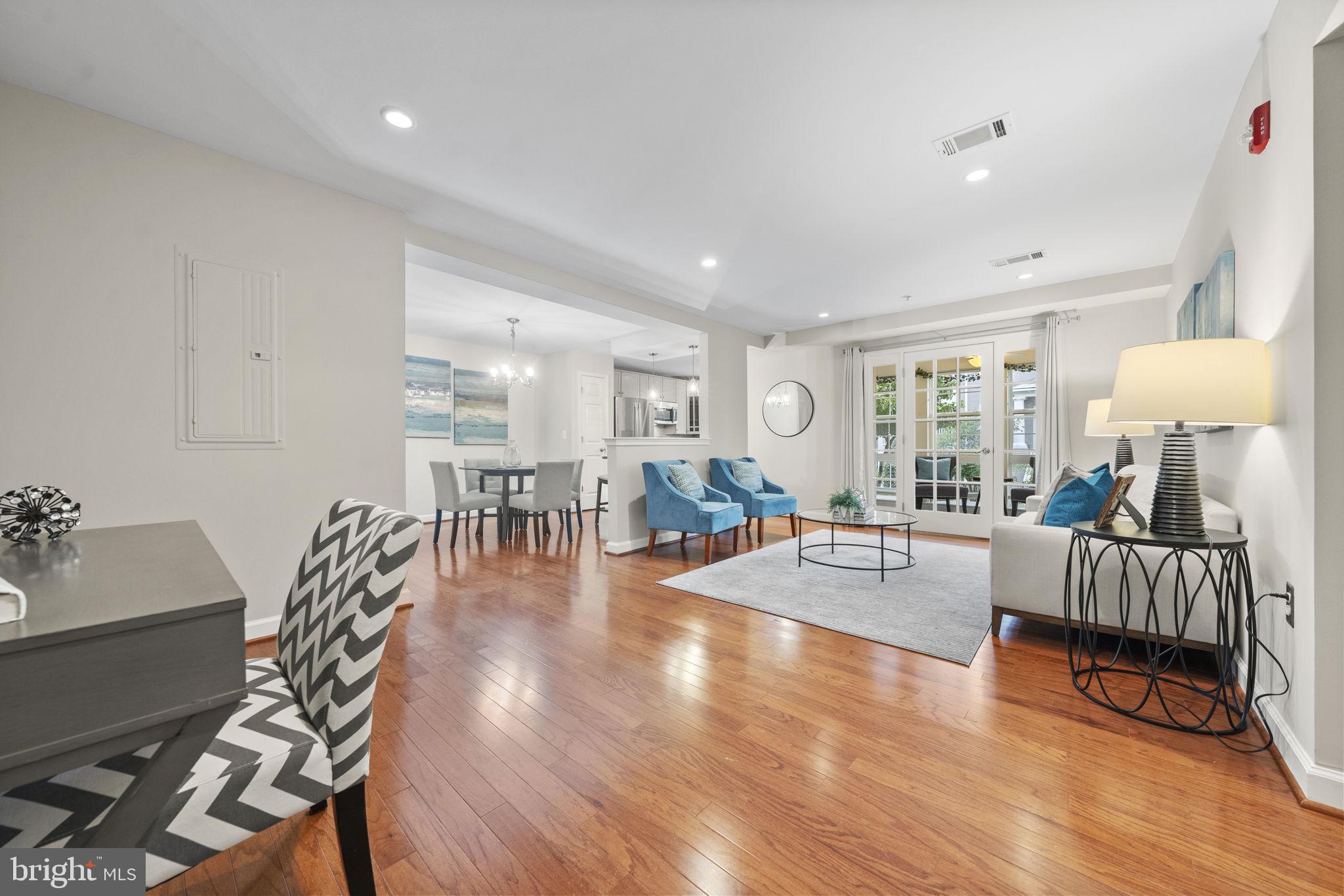 WEST VILLAGE OF SHIRLINGTON - Residential