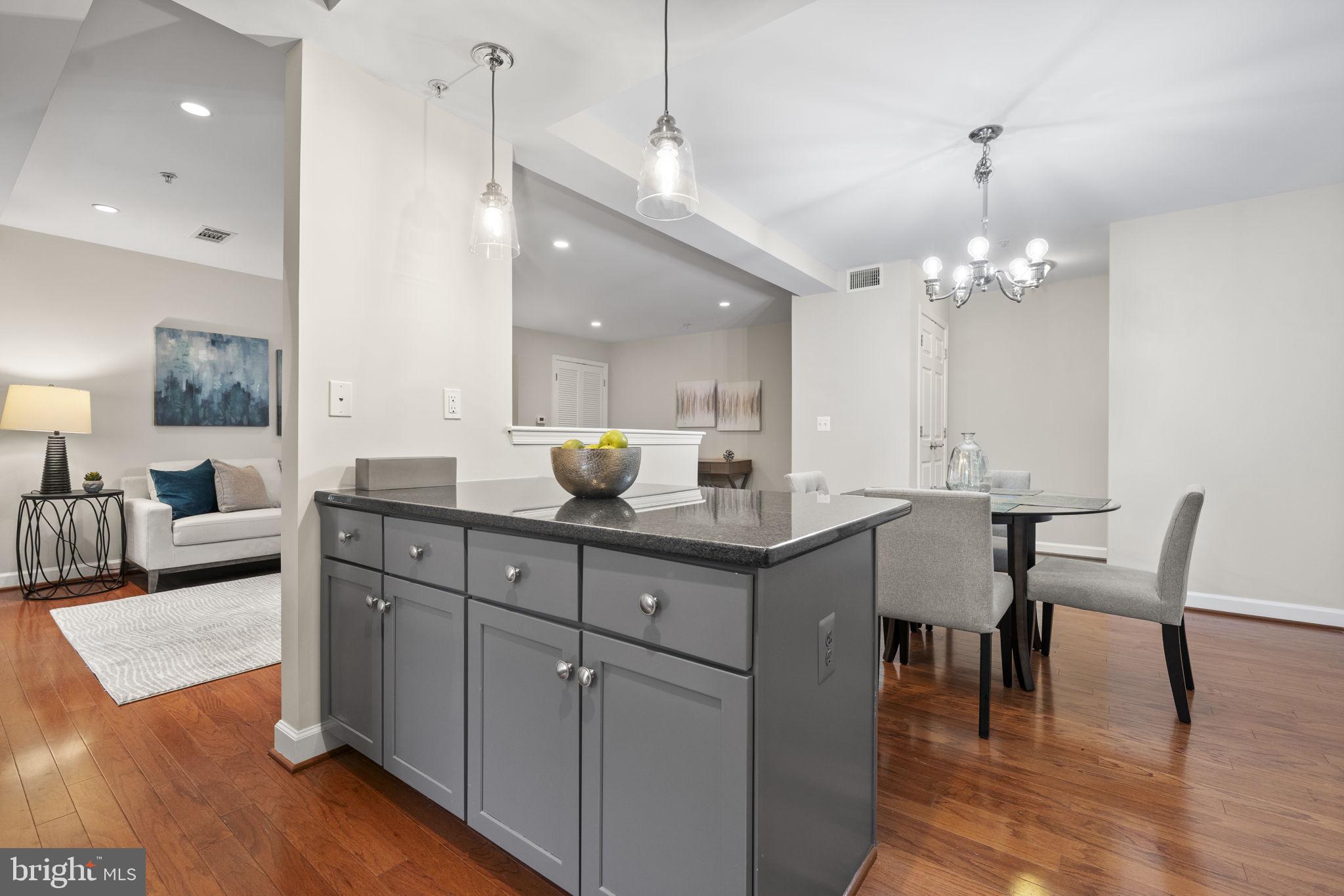 WEST VILLAGE OF SHIRLINGTON - Residential