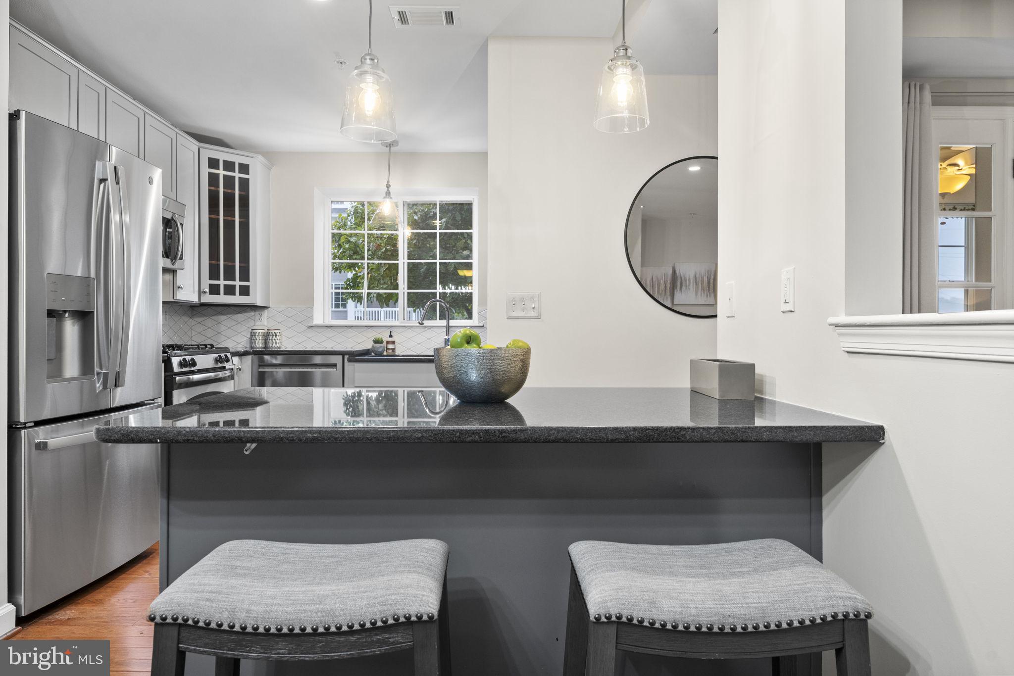 WEST VILLAGE OF SHIRLINGTON - Residential