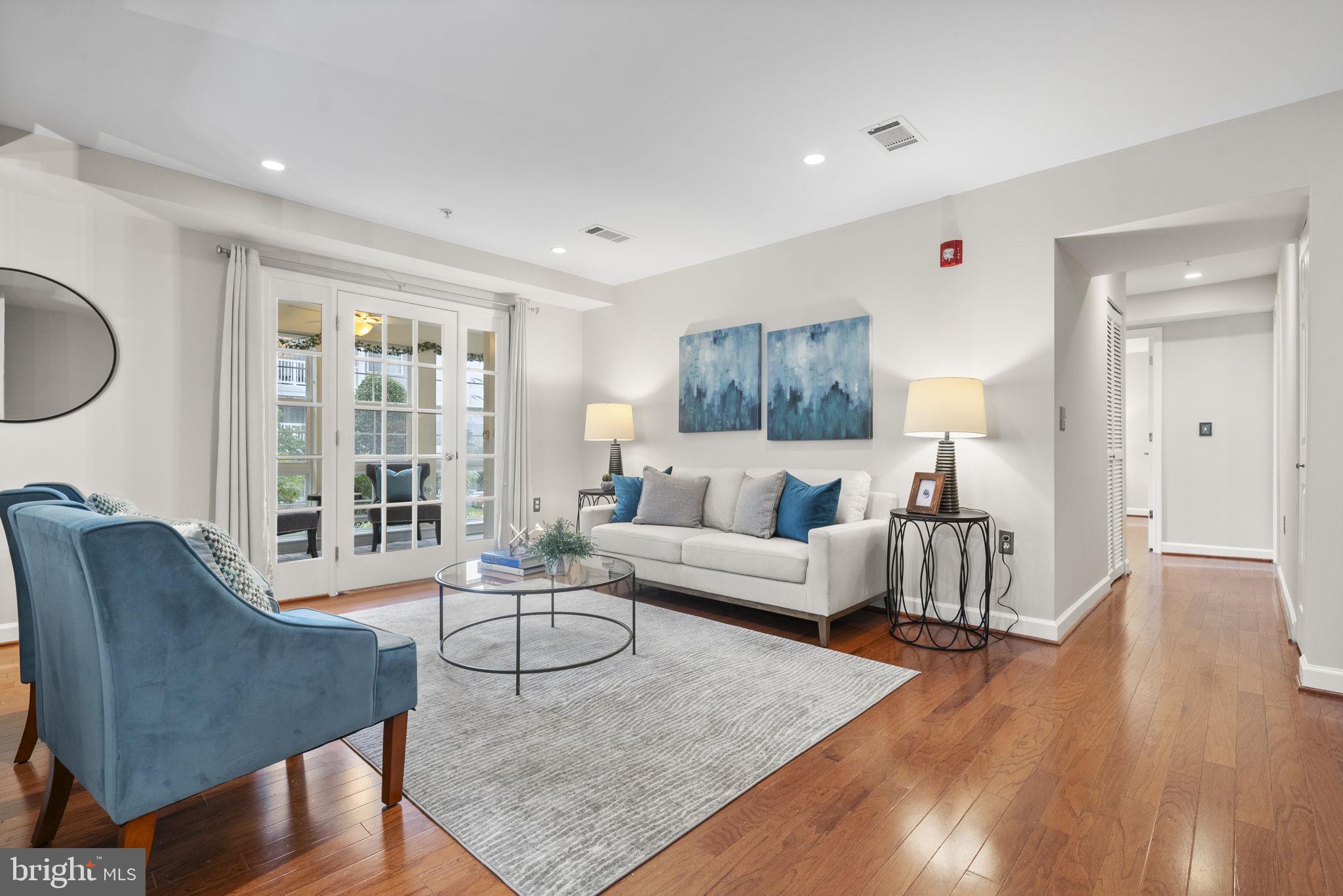 WEST VILLAGE OF SHIRLINGTON - Residential