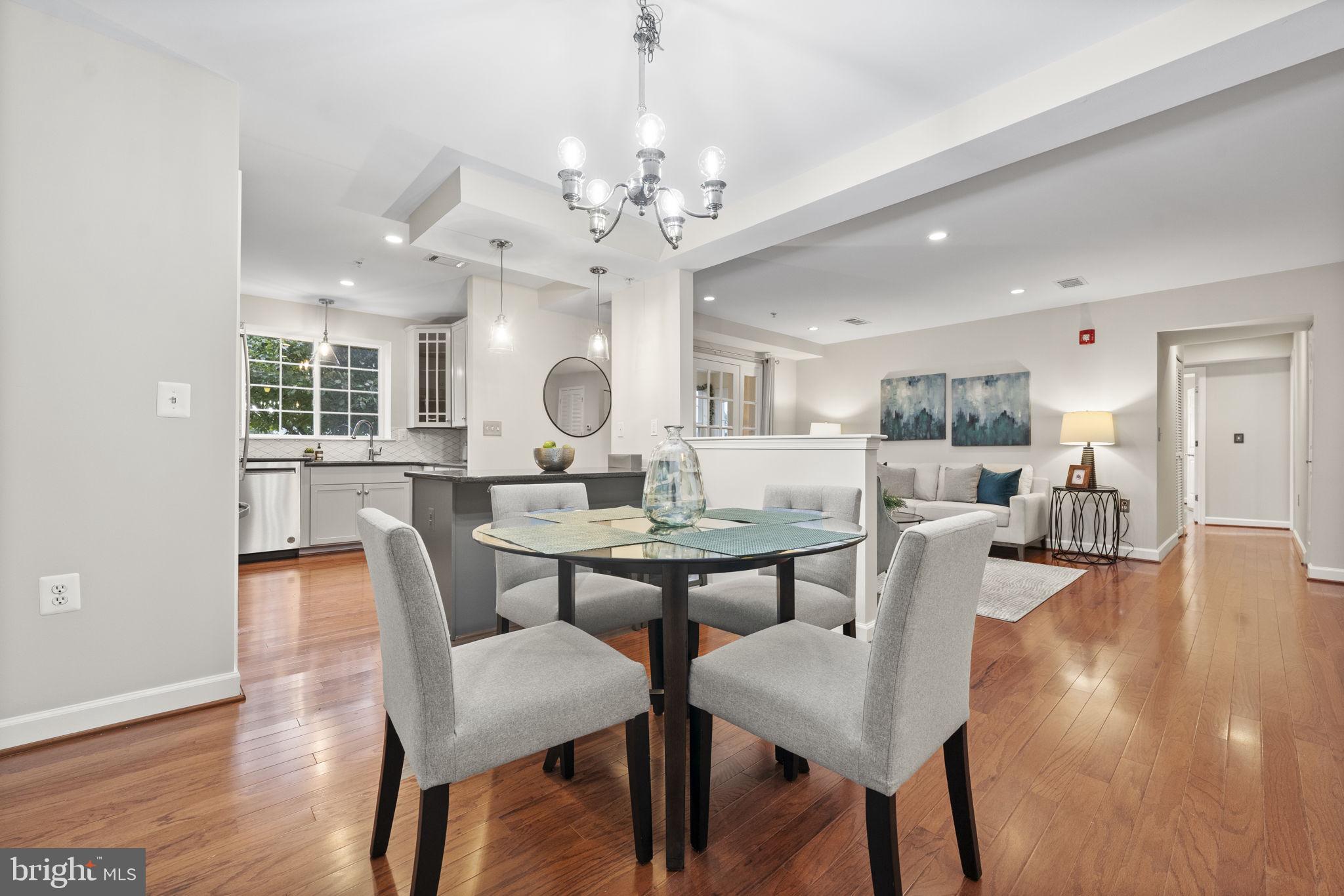 WEST VILLAGE OF SHIRLINGTON - Residential