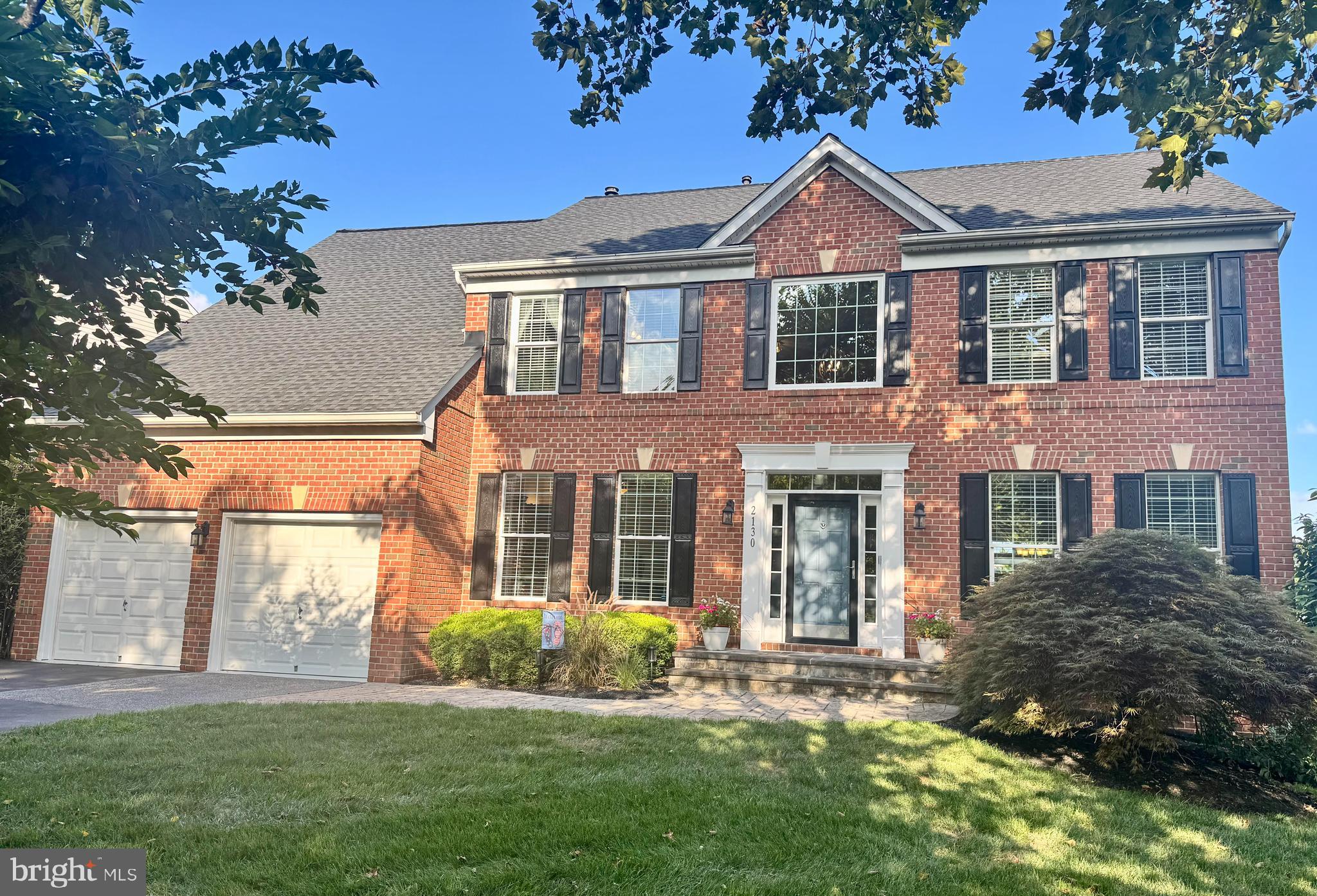 2130 OAK FOREST DRIVE