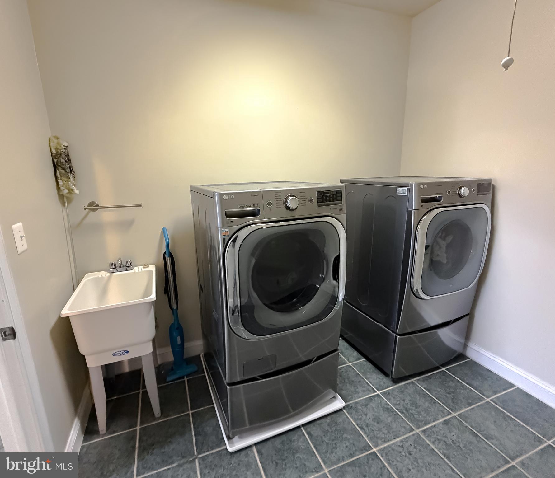 SWAN POINT SUB - Residential