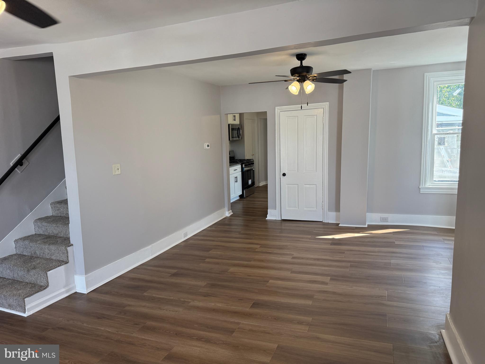 527 W MARKET STREET